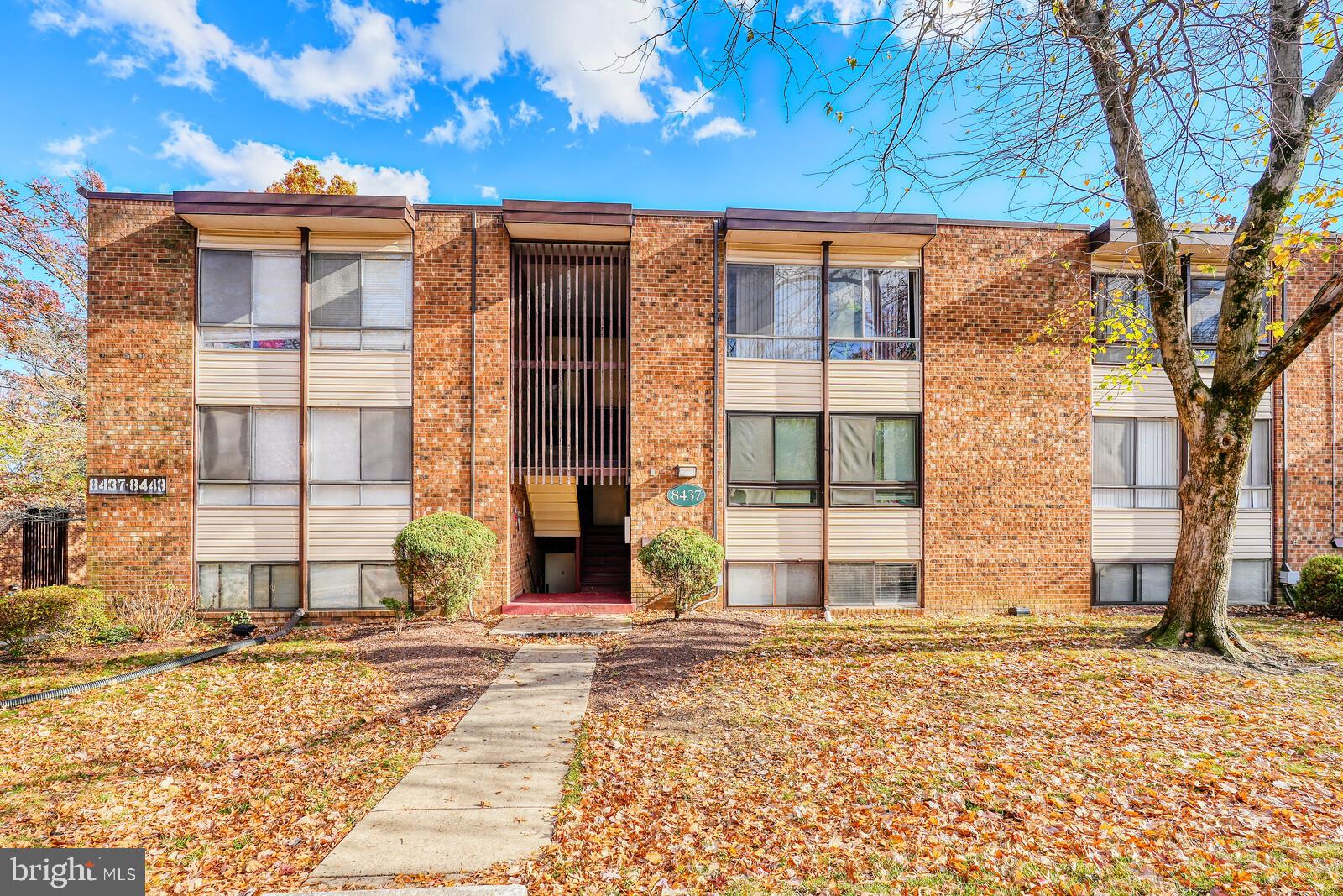 CHELSEA WOODS CONDO - Residential