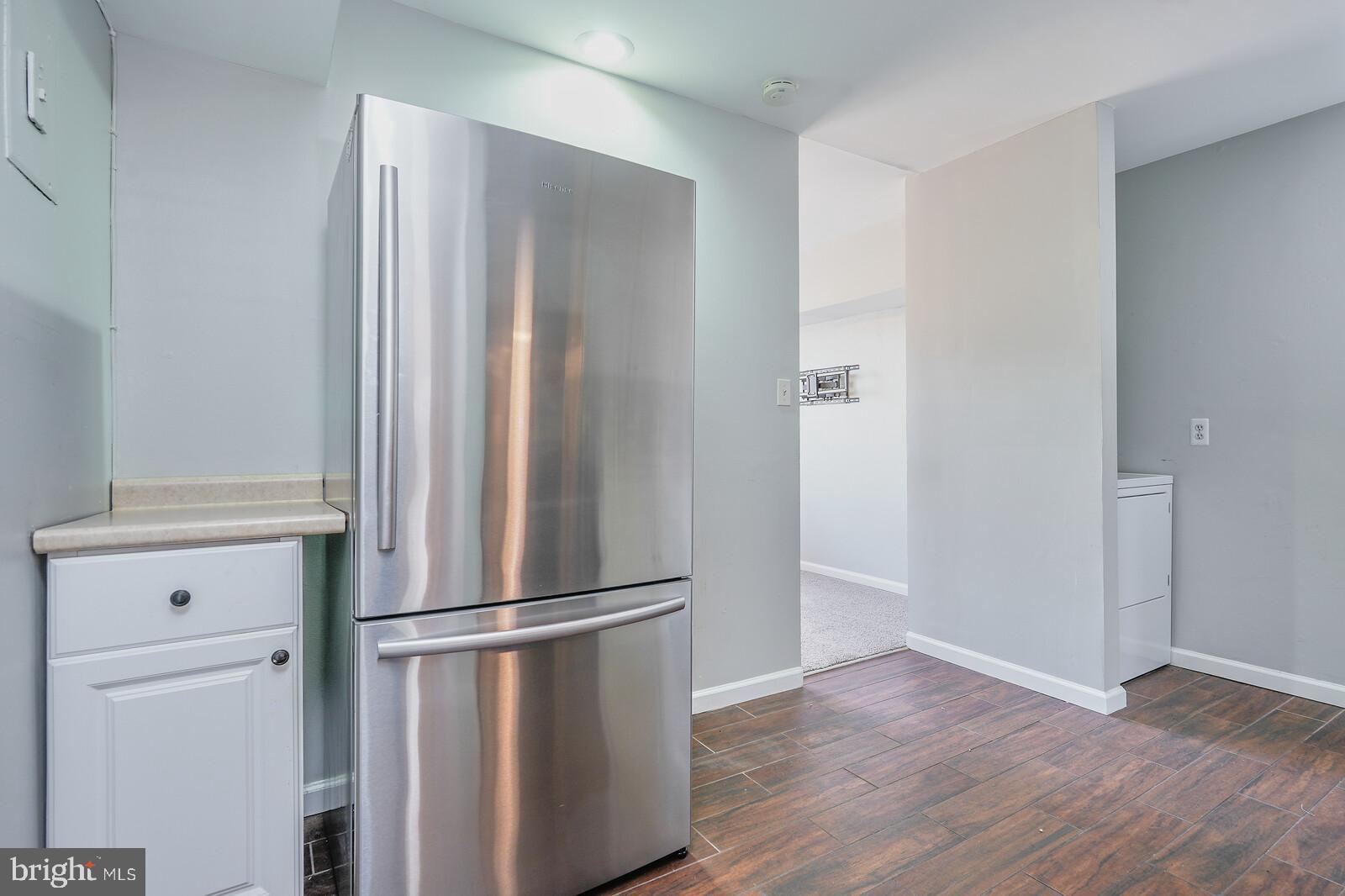 CHELSEA WOODS CONDO - Residential