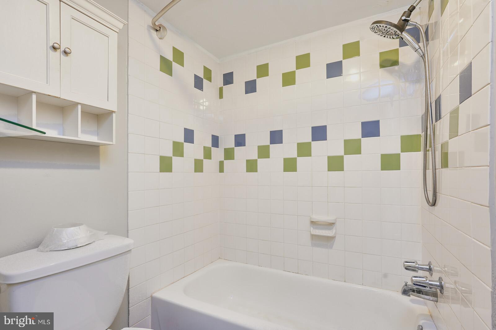 CHELSEA WOODS CONDO - Residential