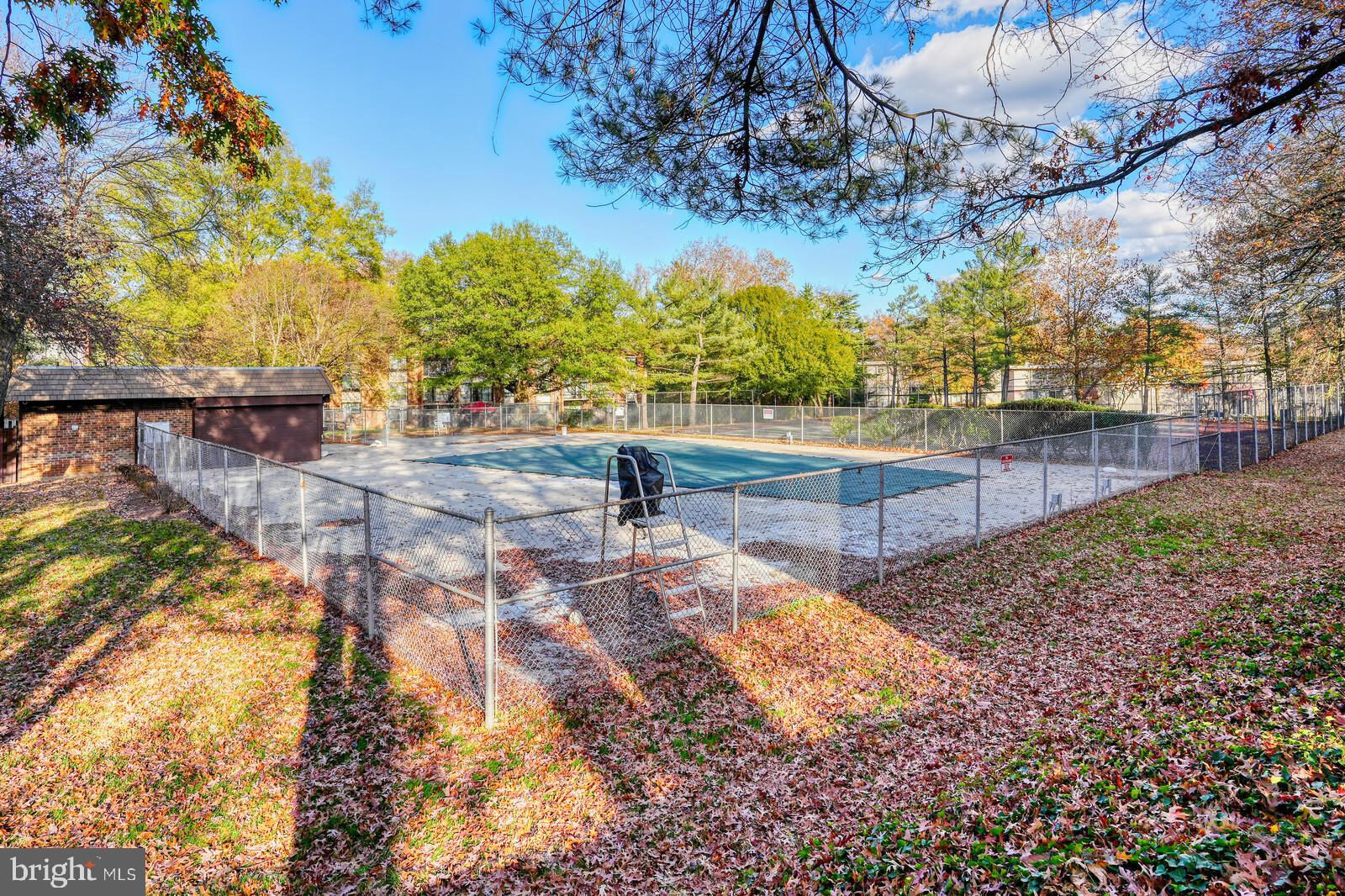 CHELSEA WOODS CONDO - Residential