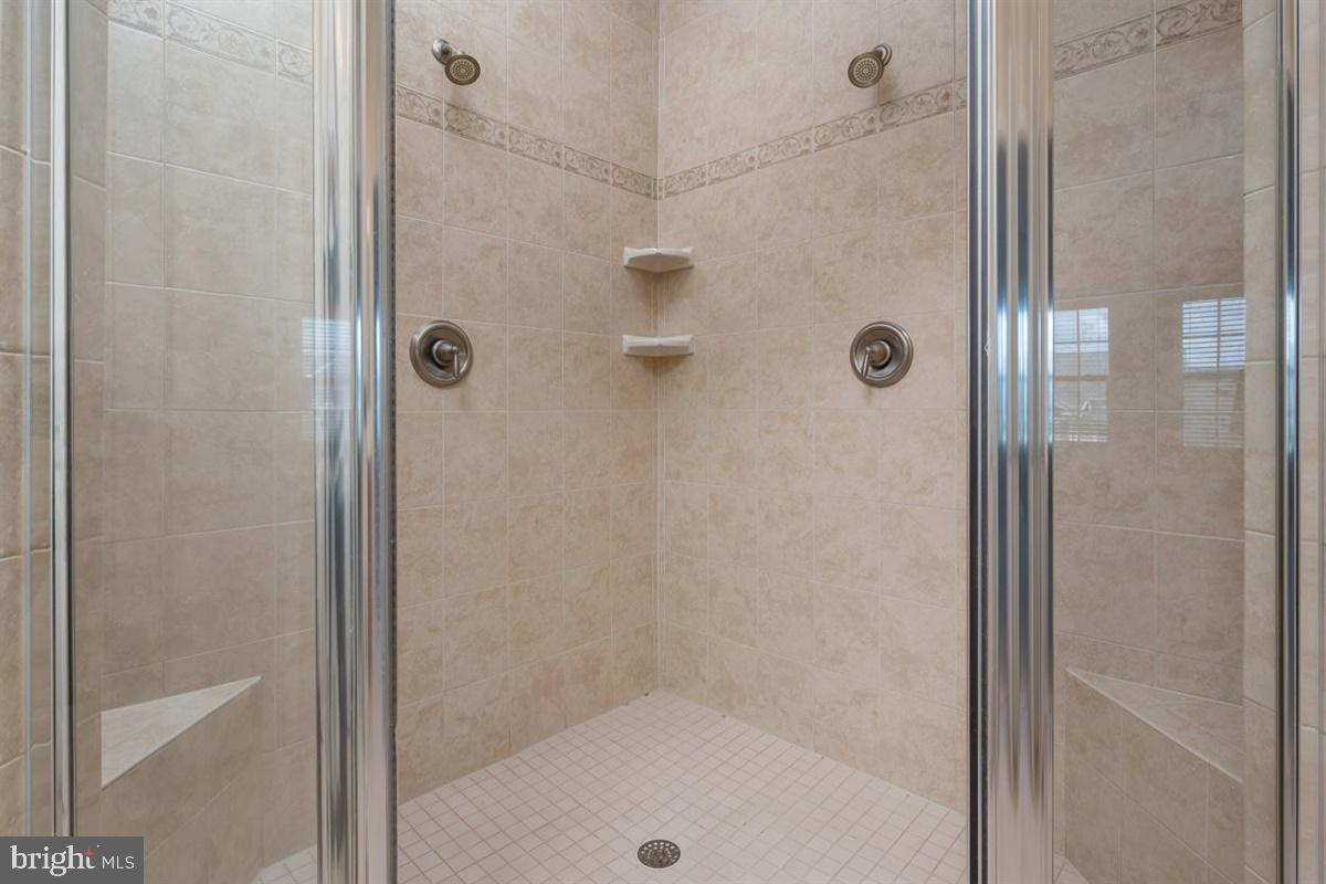 STONEY RUN - Residential