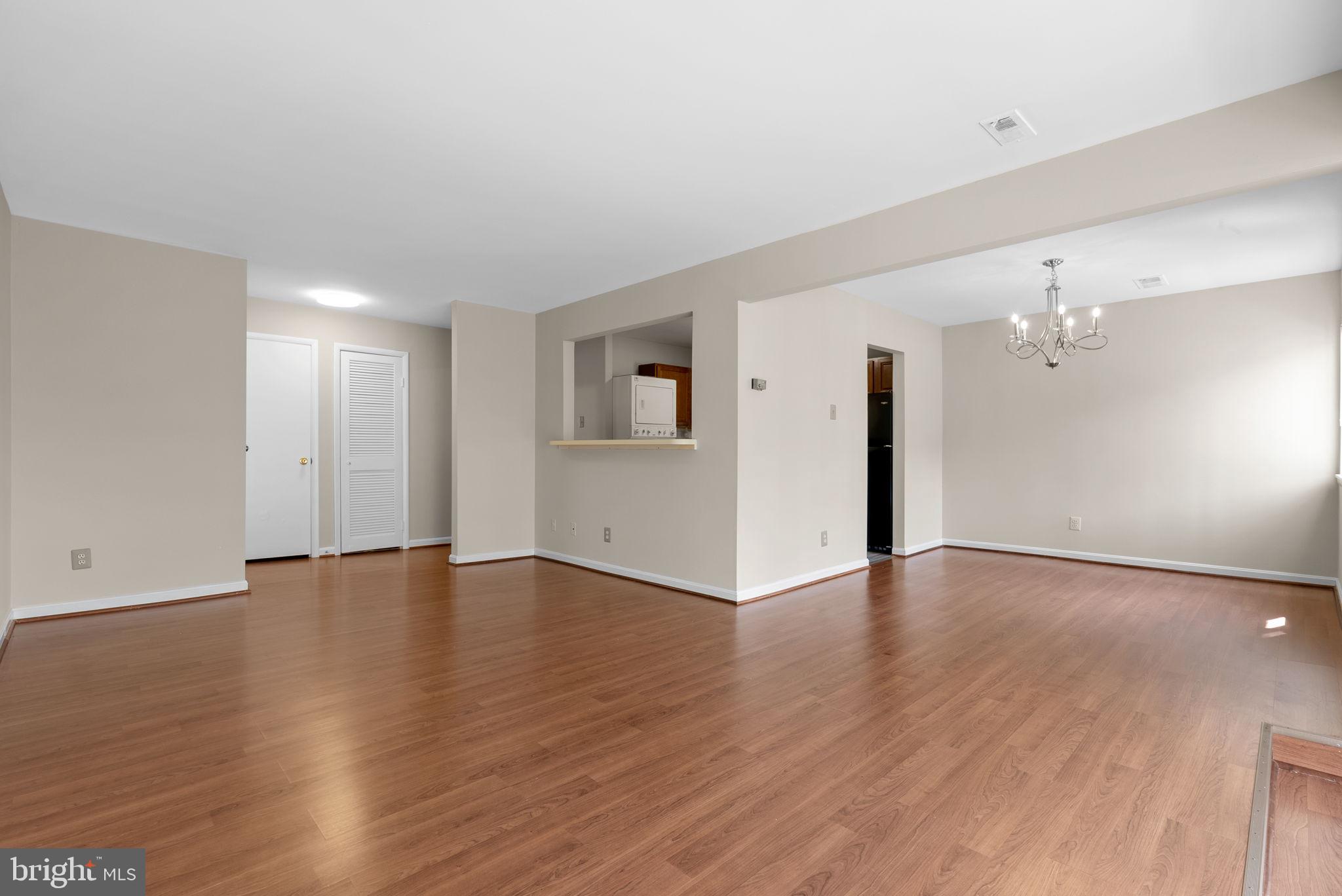 HERONS COVE - Residential