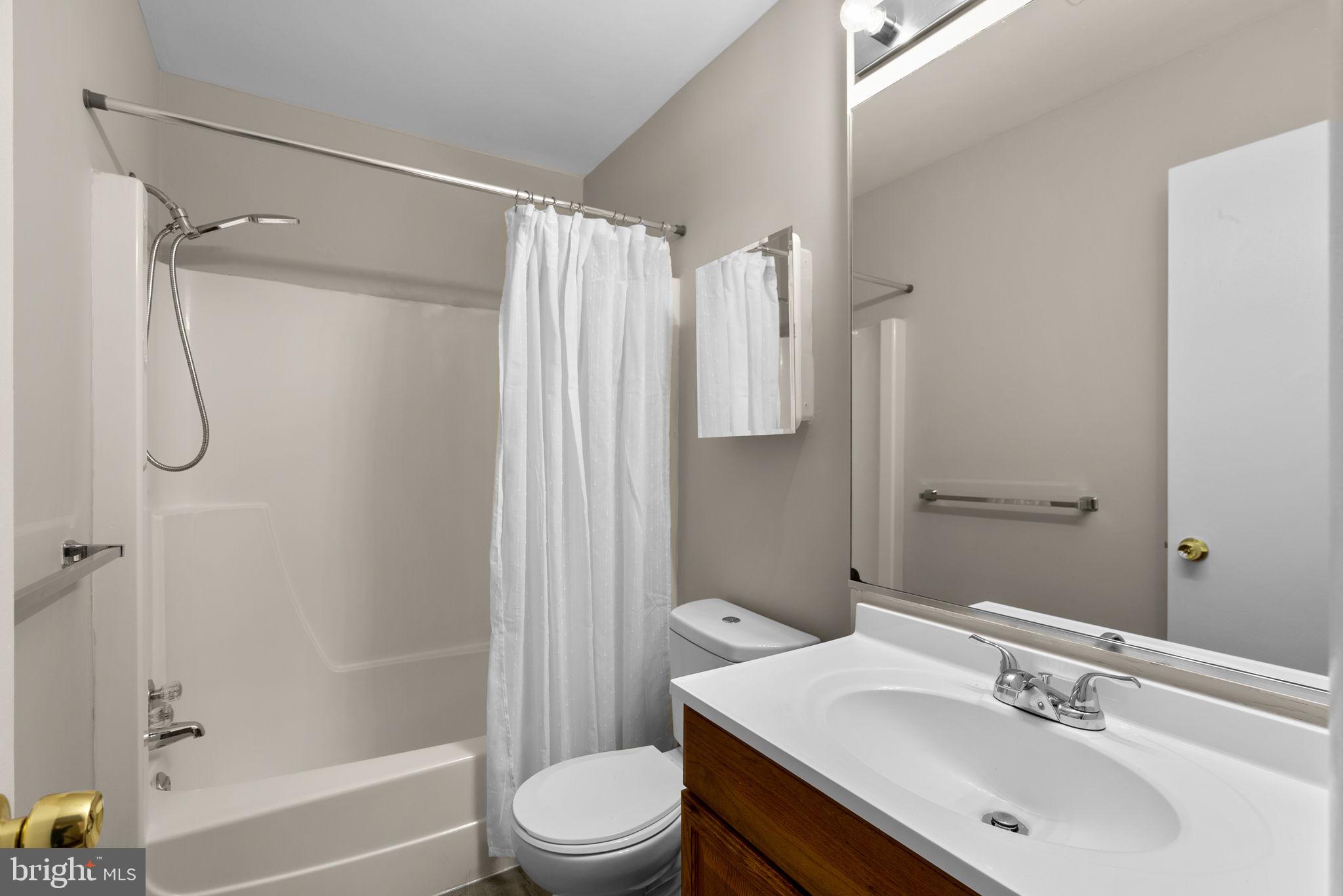 HERONS COVE - Residential