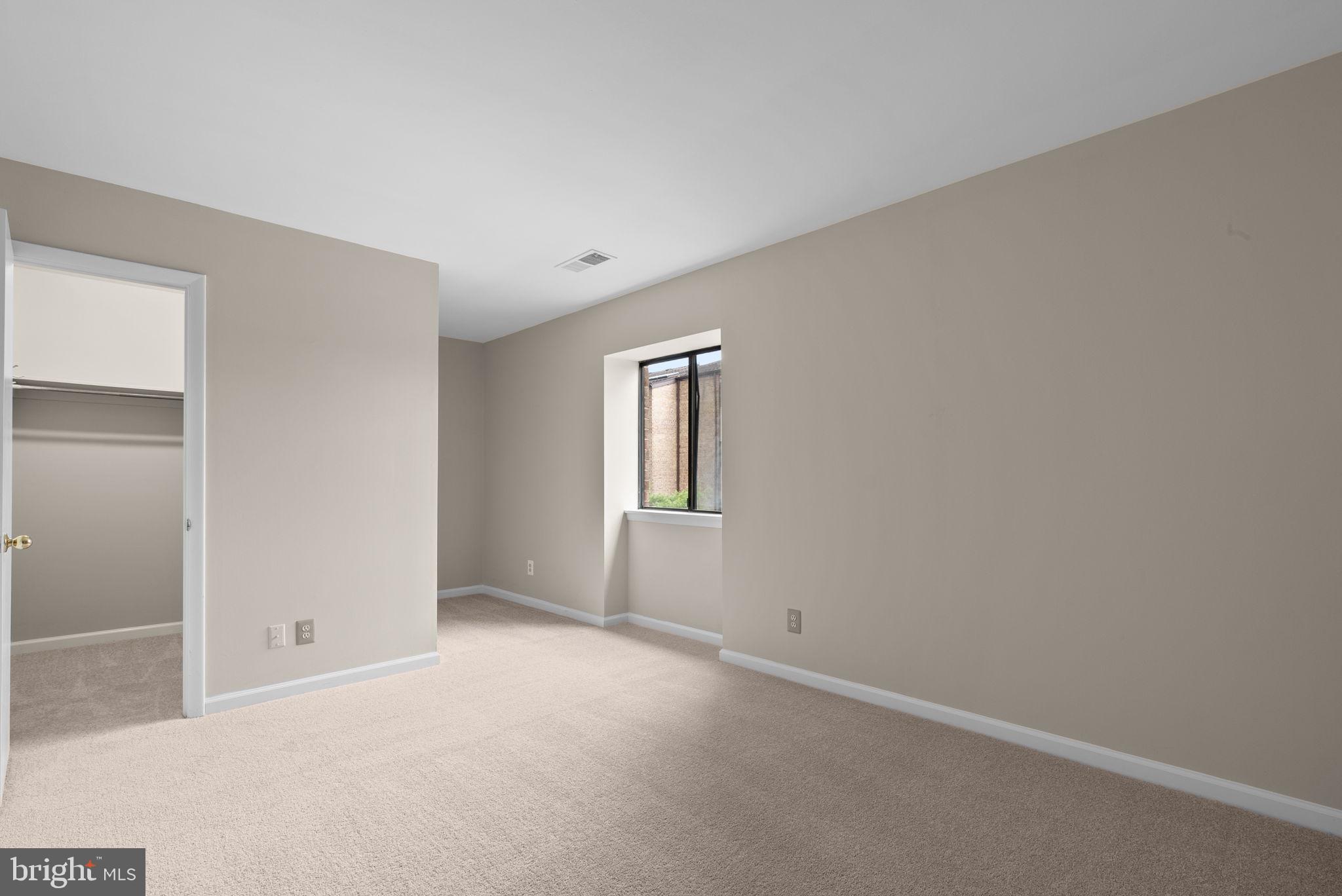 HERONS COVE - Residential