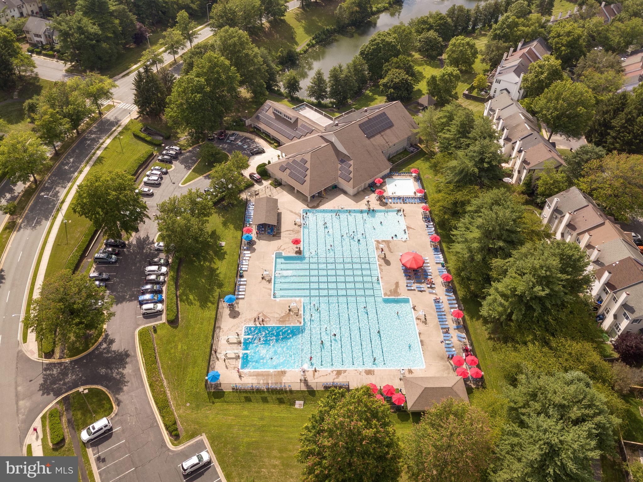 HERONS COVE - Residential