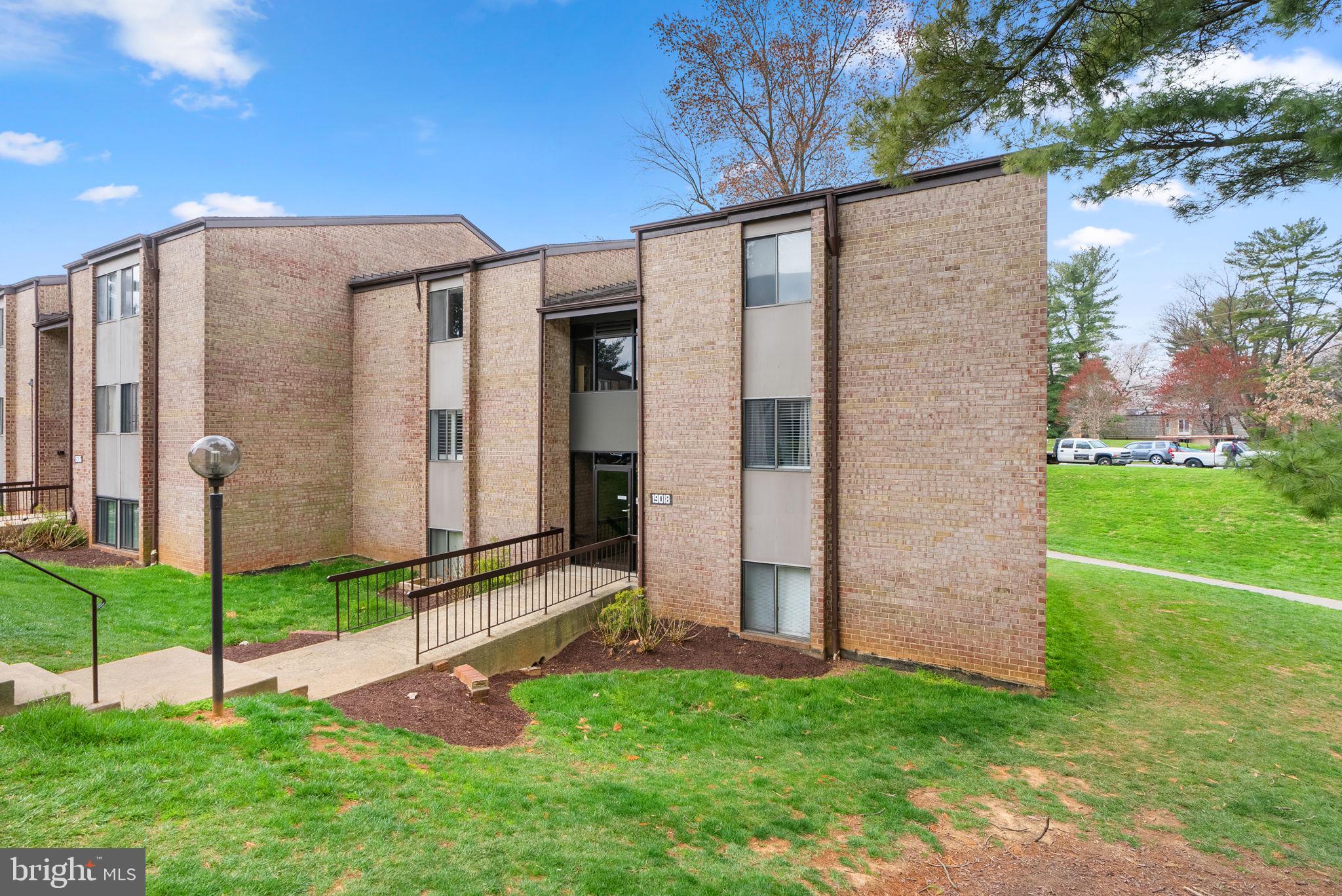 HERONS COVE - Residential