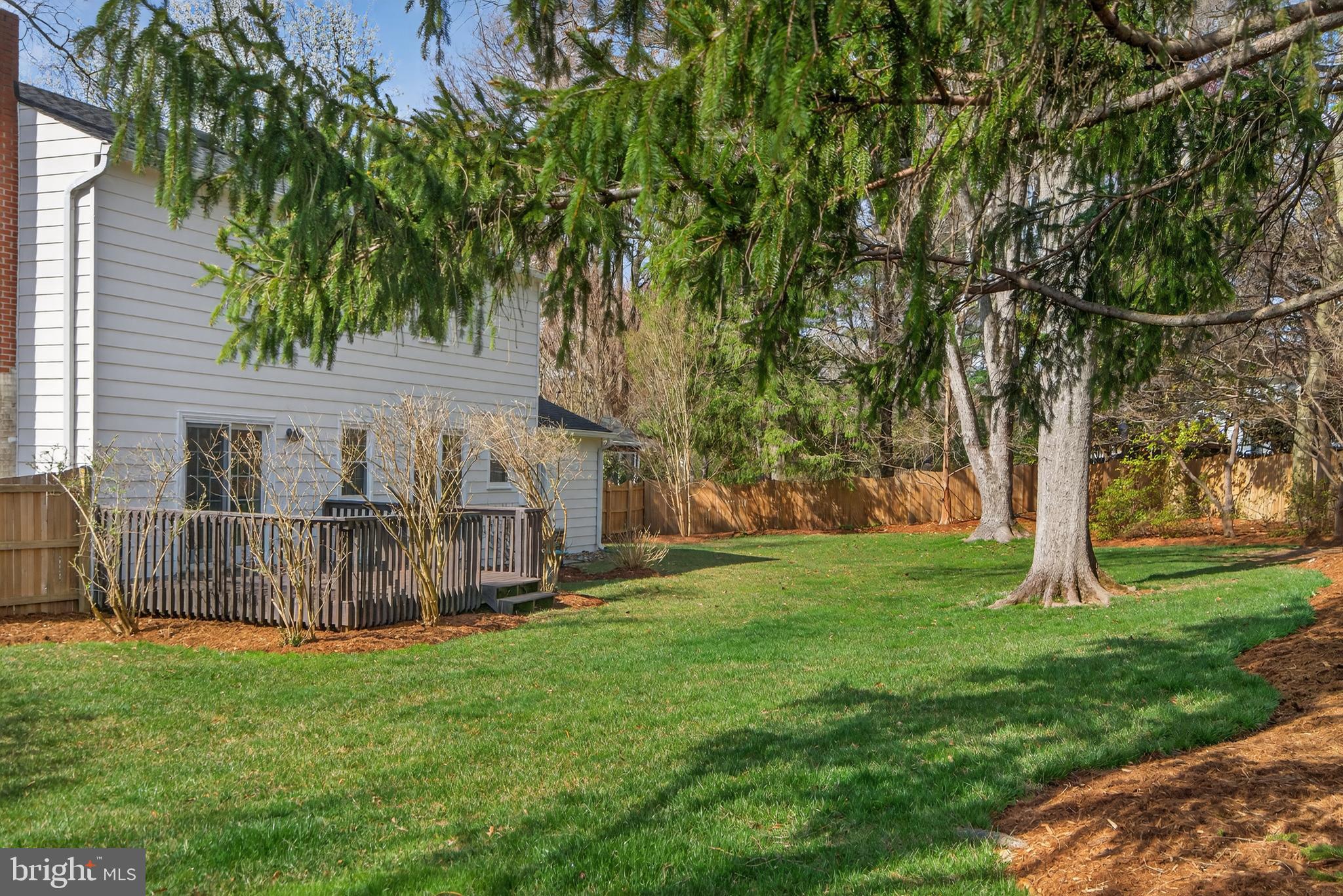 LAKE BRADDOCK - Residential