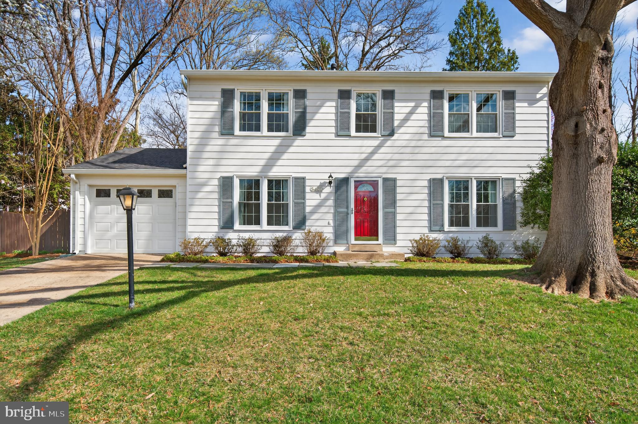 LAKE BRADDOCK - Residential