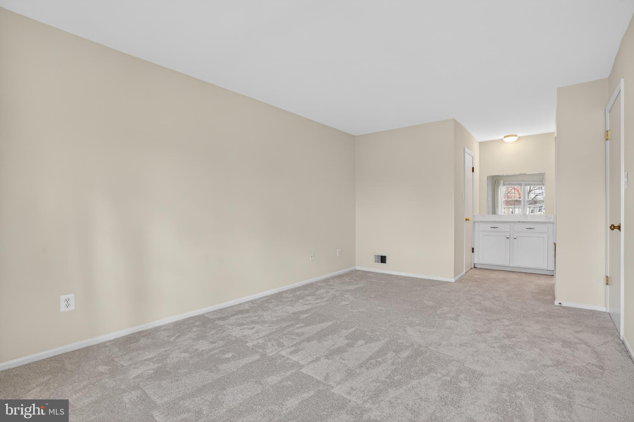 LAKE BRADDOCK - Residential