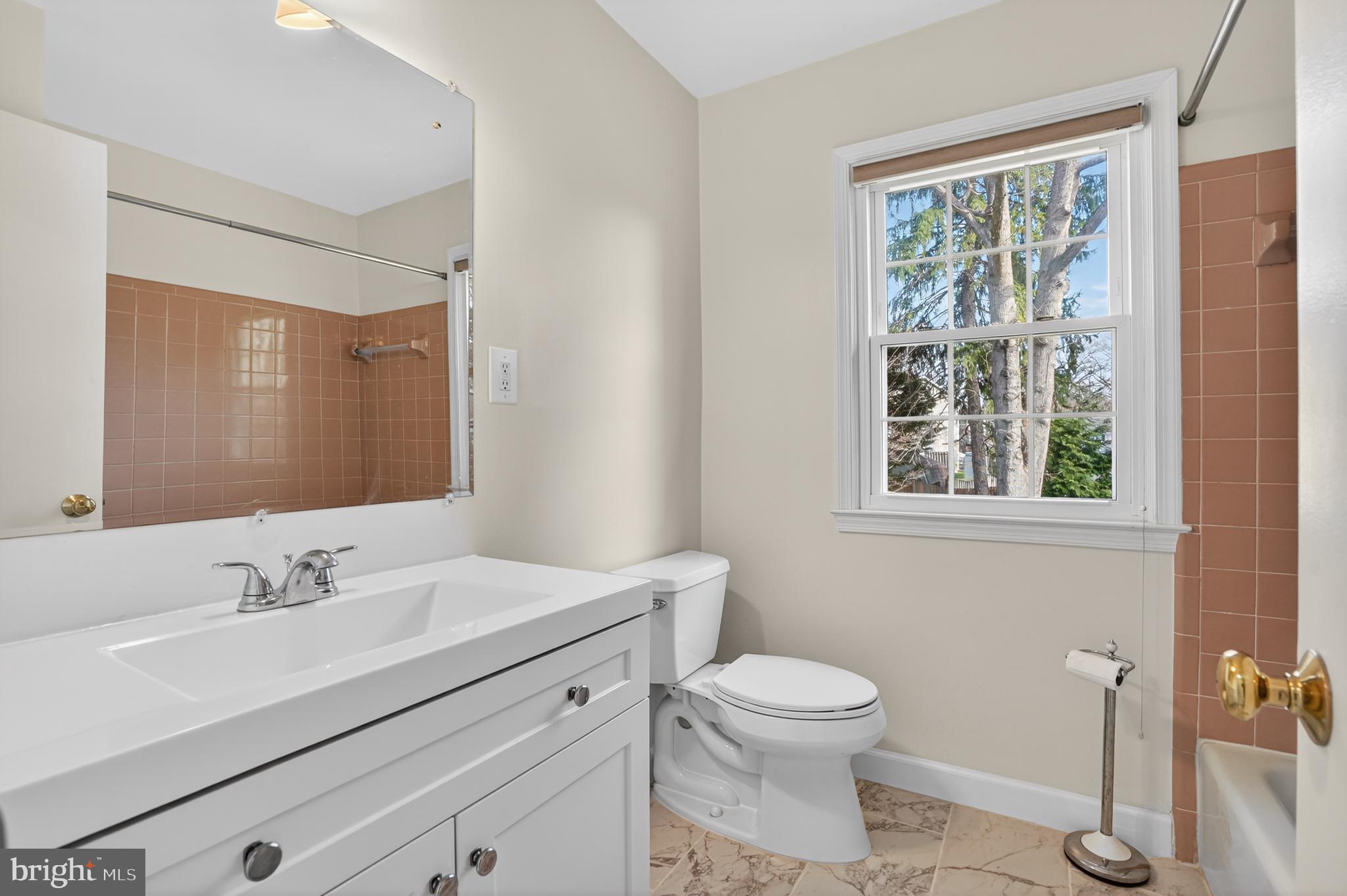 LAKE BRADDOCK - Residential