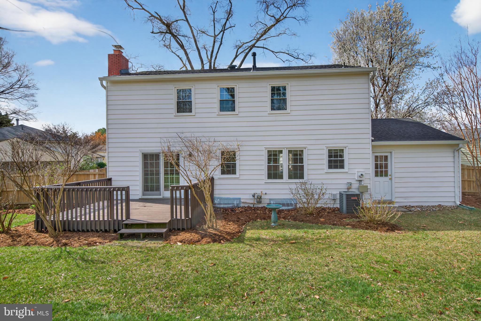 LAKE BRADDOCK - Residential