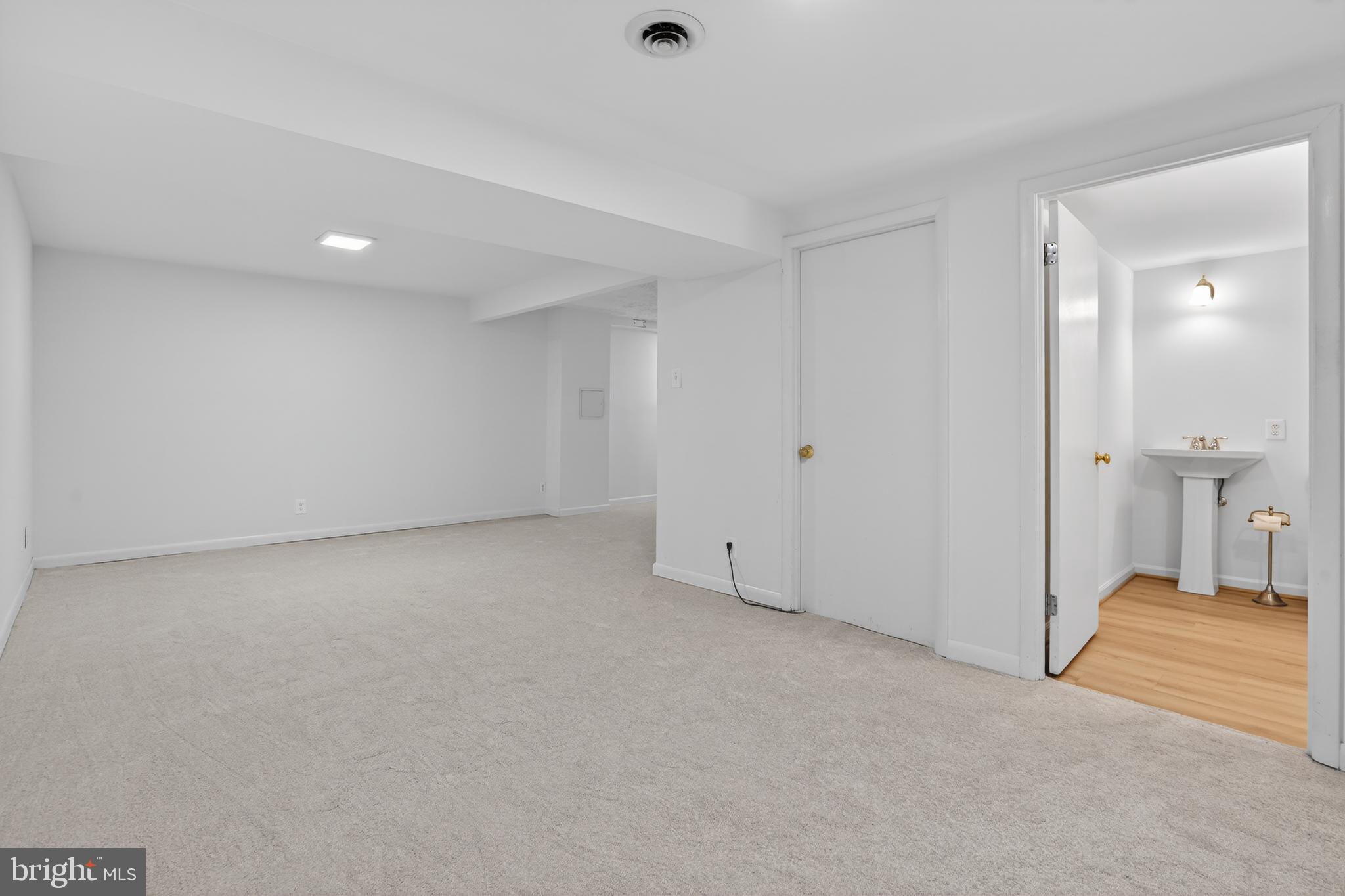 LAKE BRADDOCK - Residential