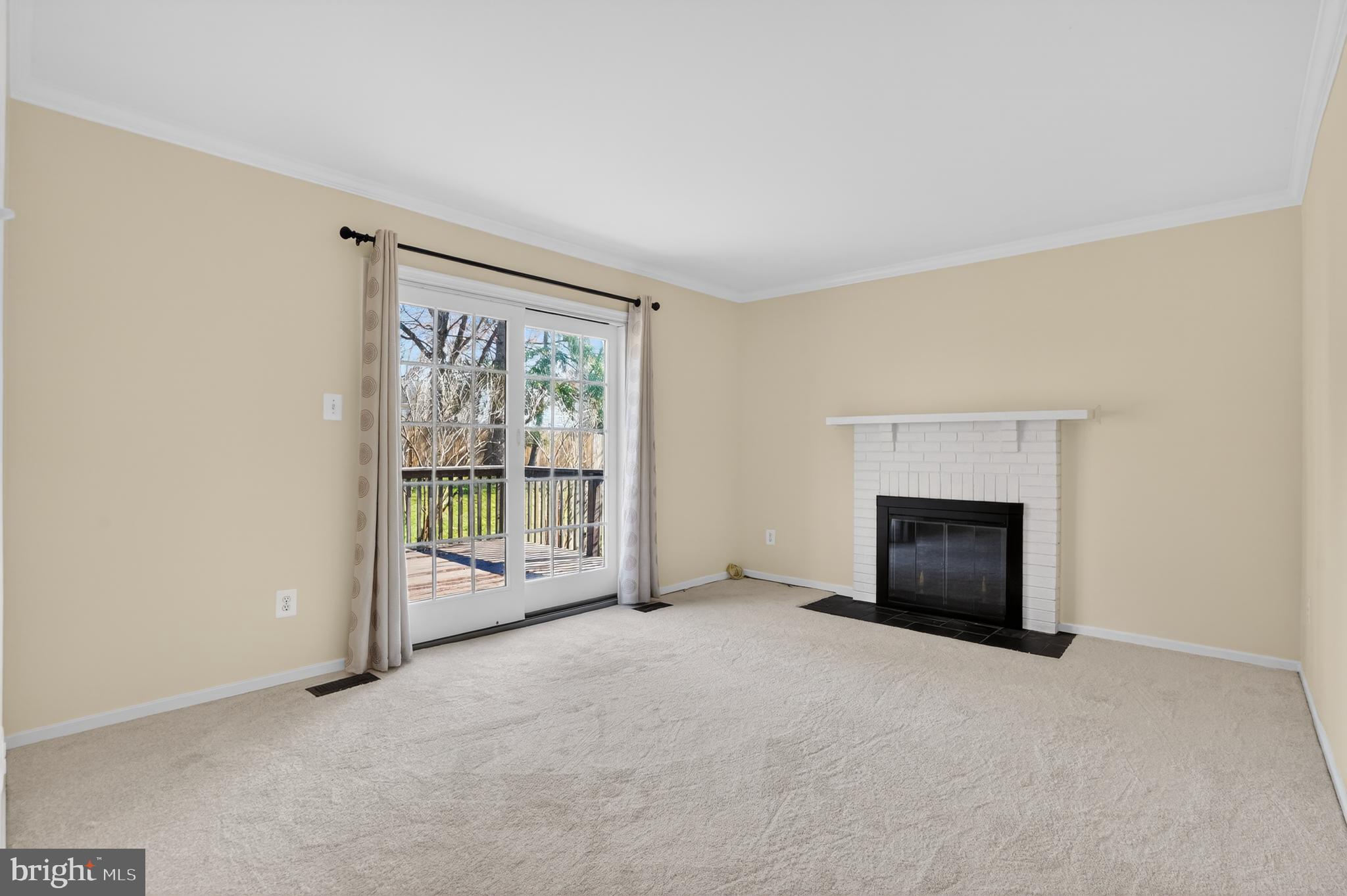 LAKE BRADDOCK - Residential