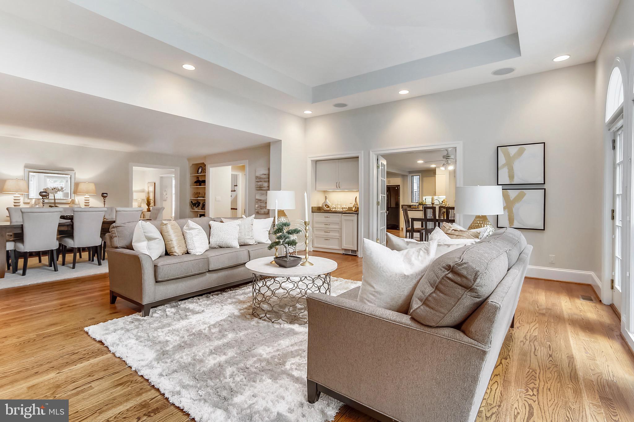 CHEVY CHASE - Residential