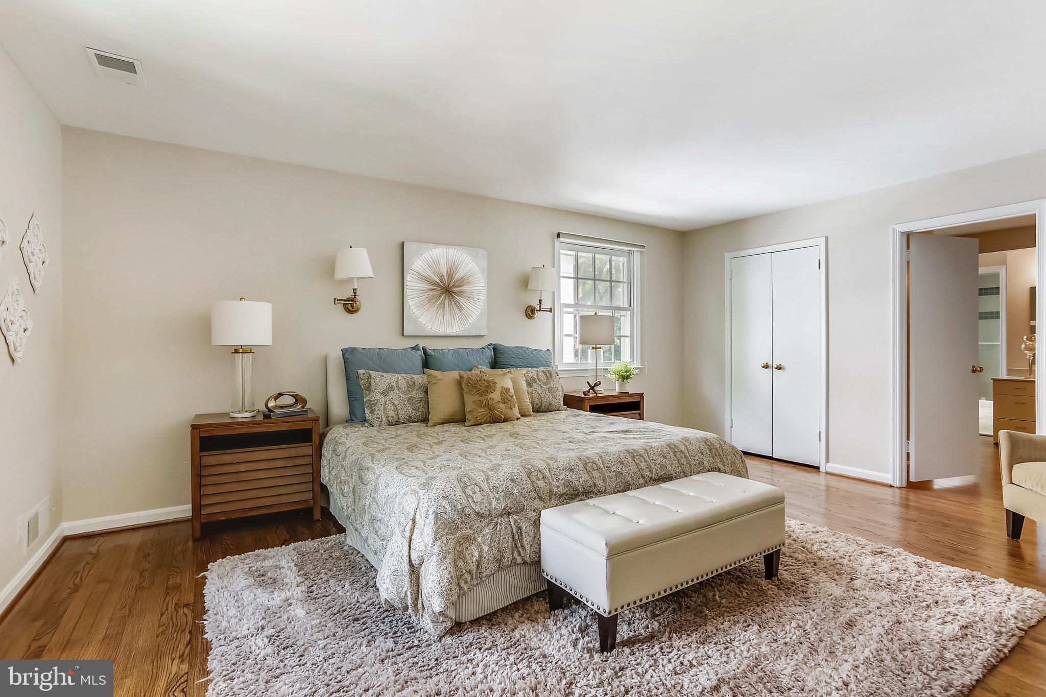 CHEVY CHASE - Residential