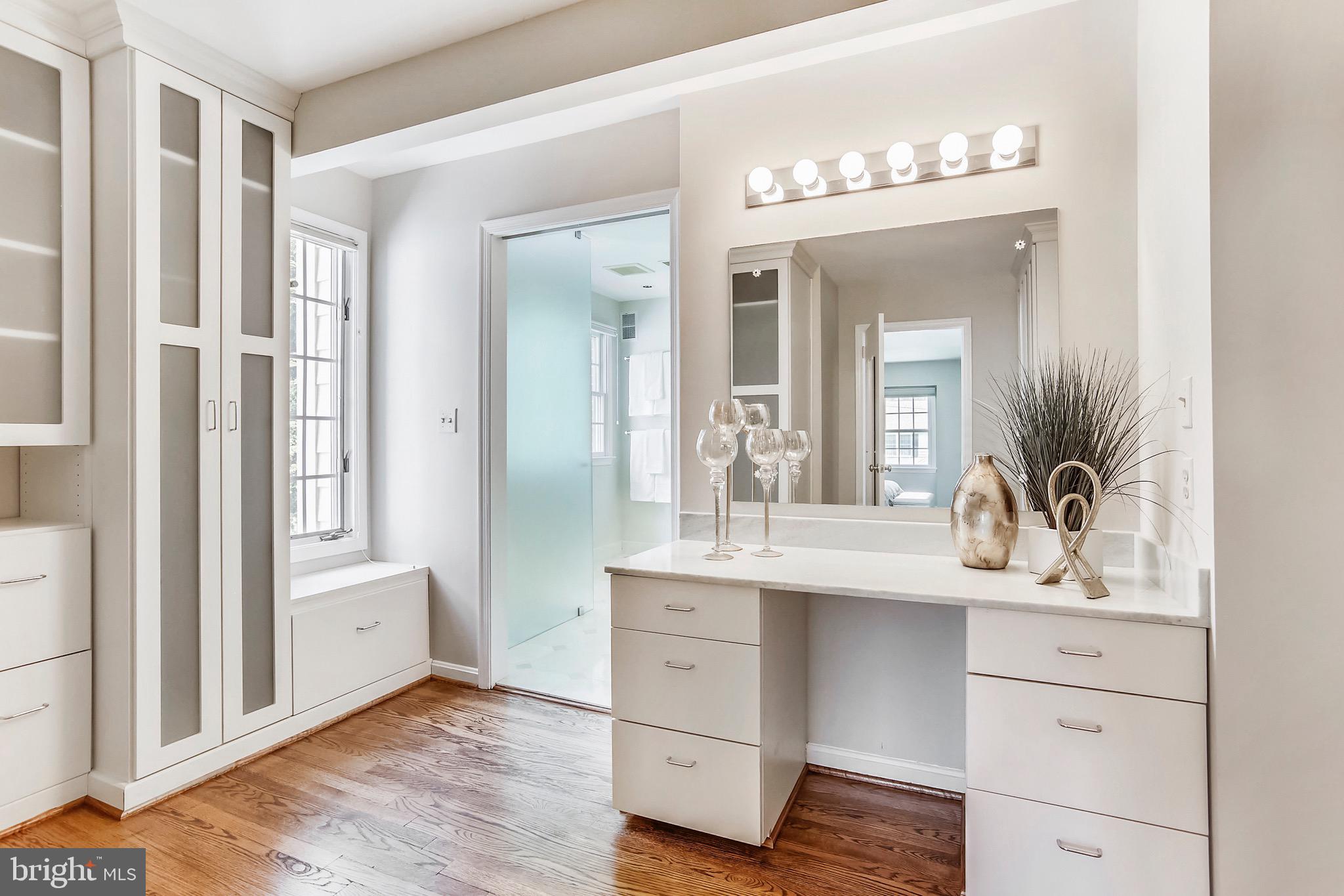 CHEVY CHASE - Residential