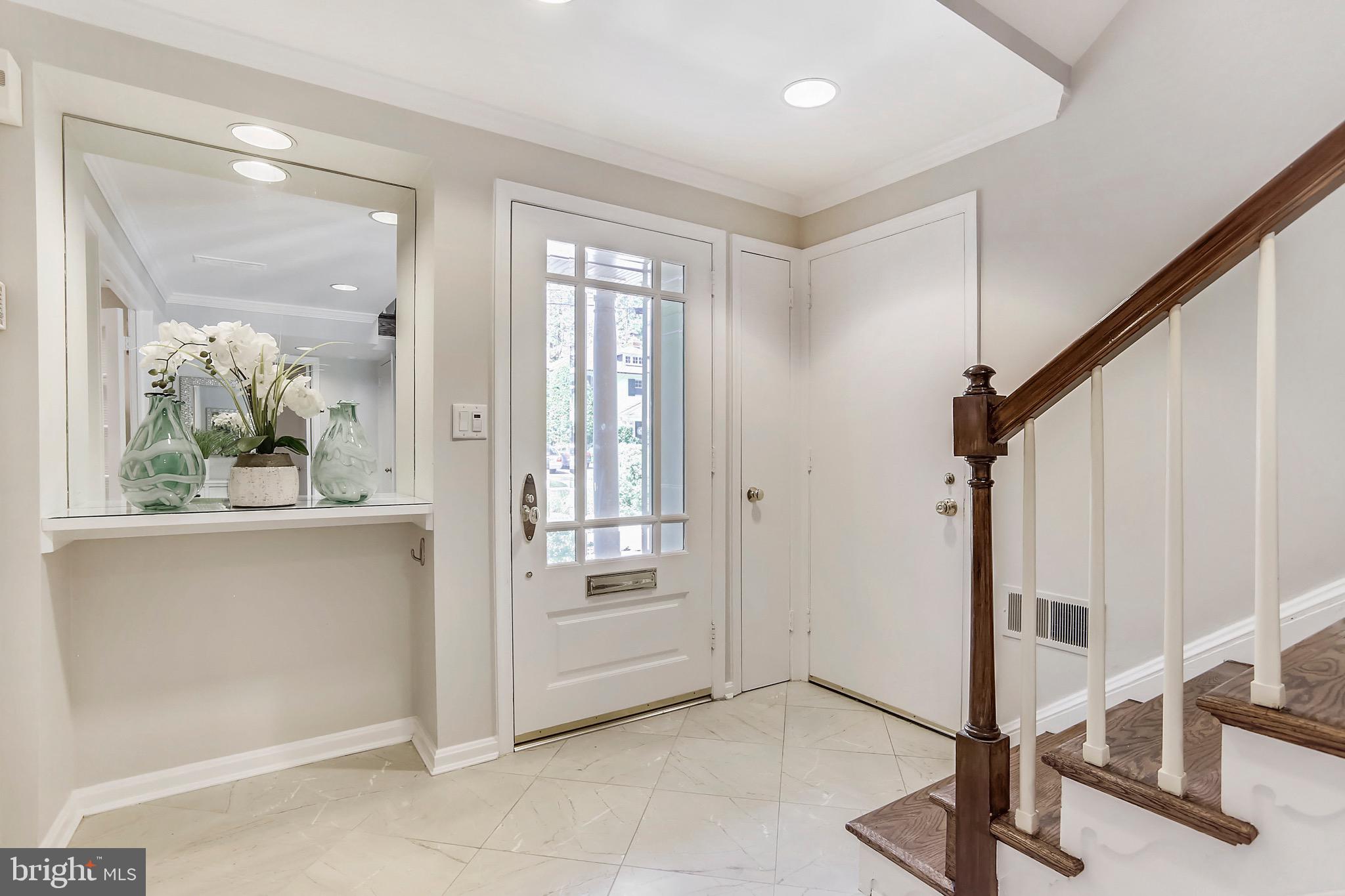 CHEVY CHASE - Residential