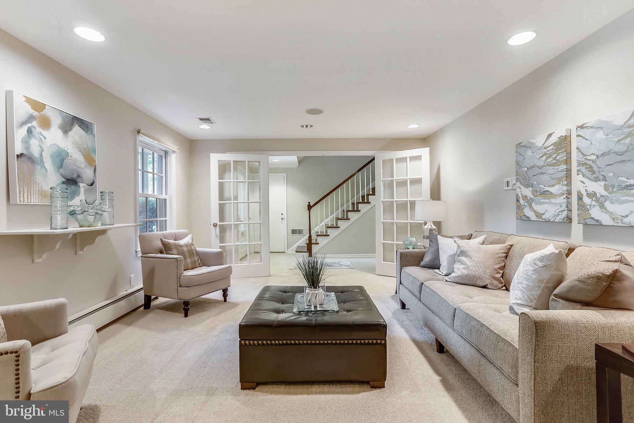 CHEVY CHASE - Residential
