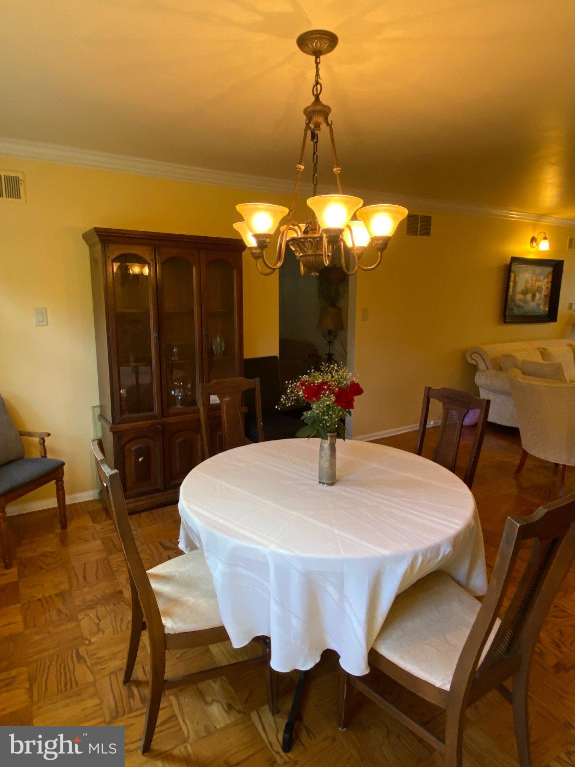 JUSTA FARMS - Residential