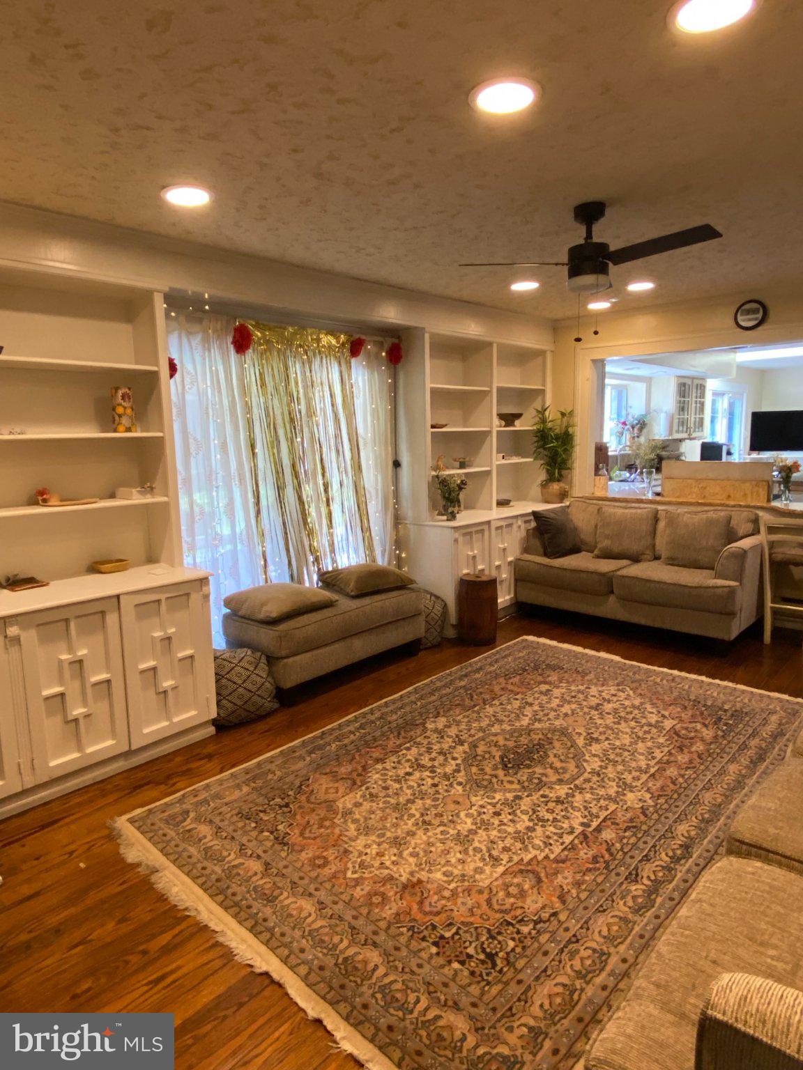 JUSTA FARMS - Residential