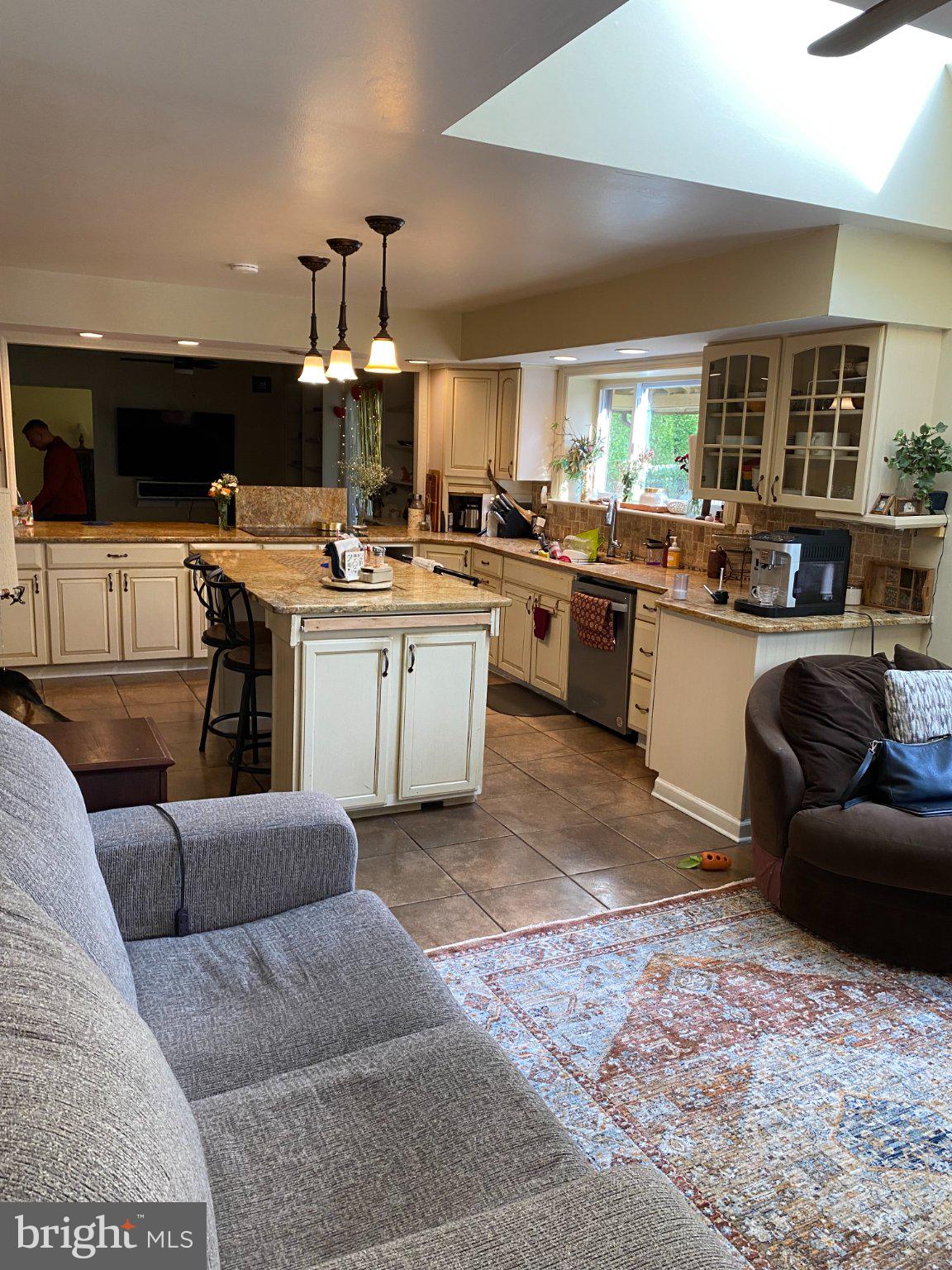 JUSTA FARMS - Residential