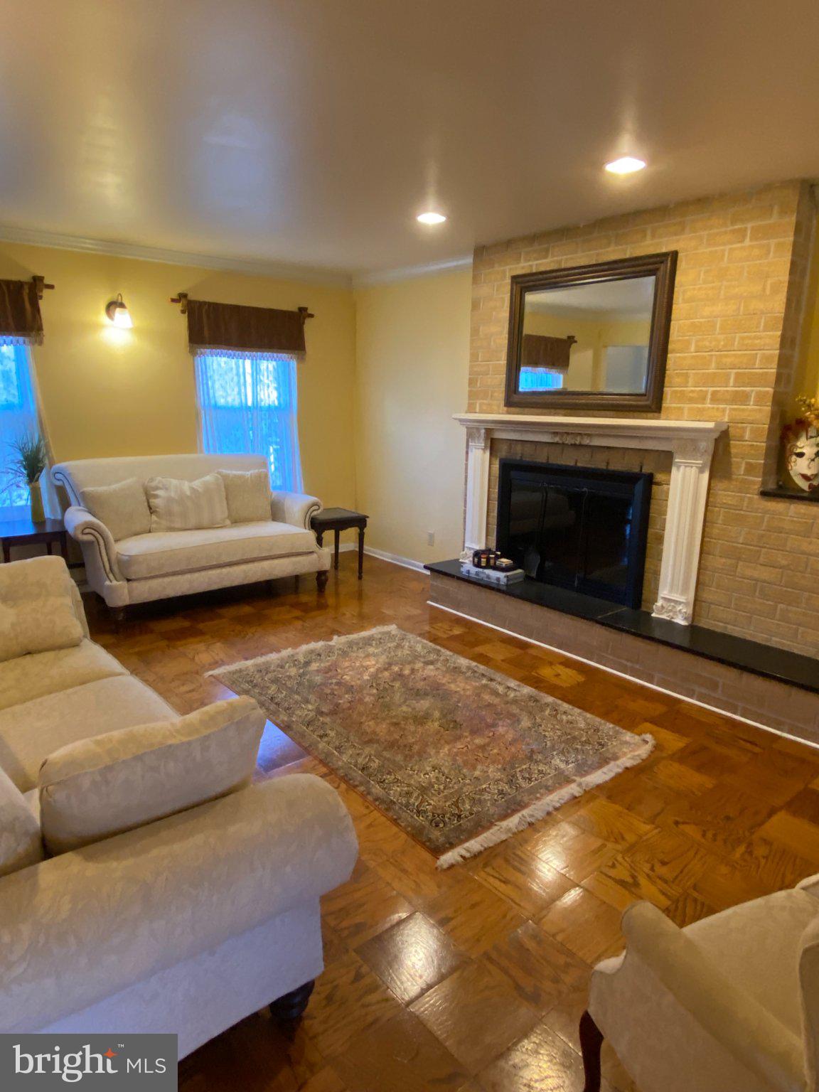 JUSTA FARMS - Residential