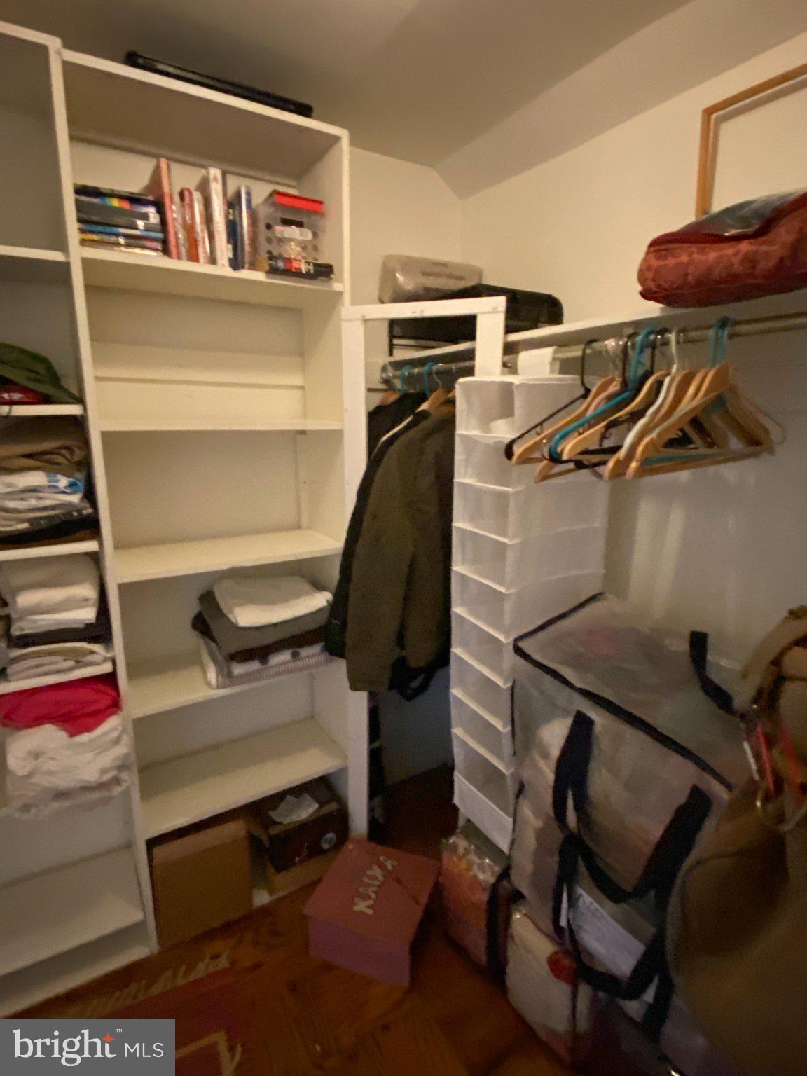 JUSTA FARMS - Residential