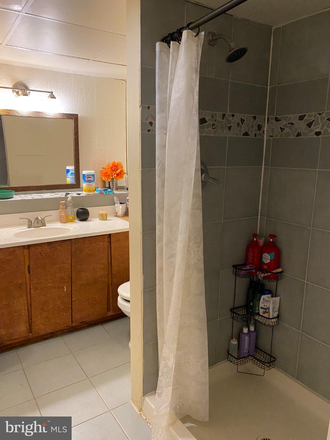 JUSTA FARMS - Residential