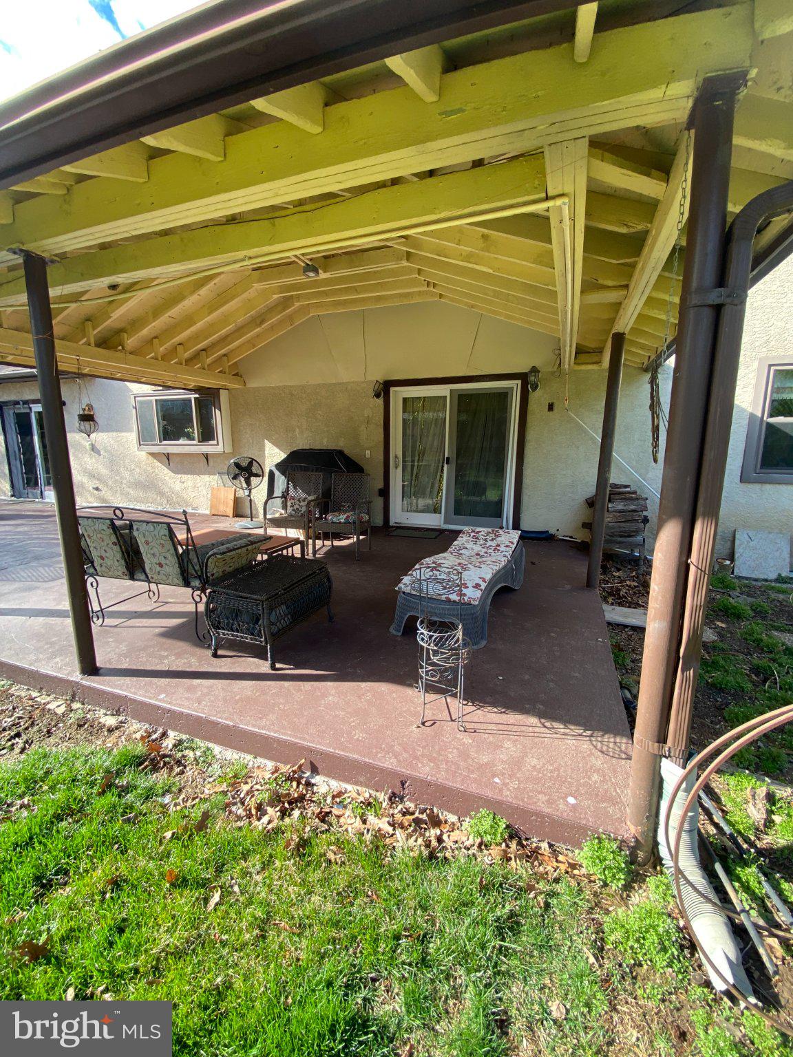 JUSTA FARMS - Residential