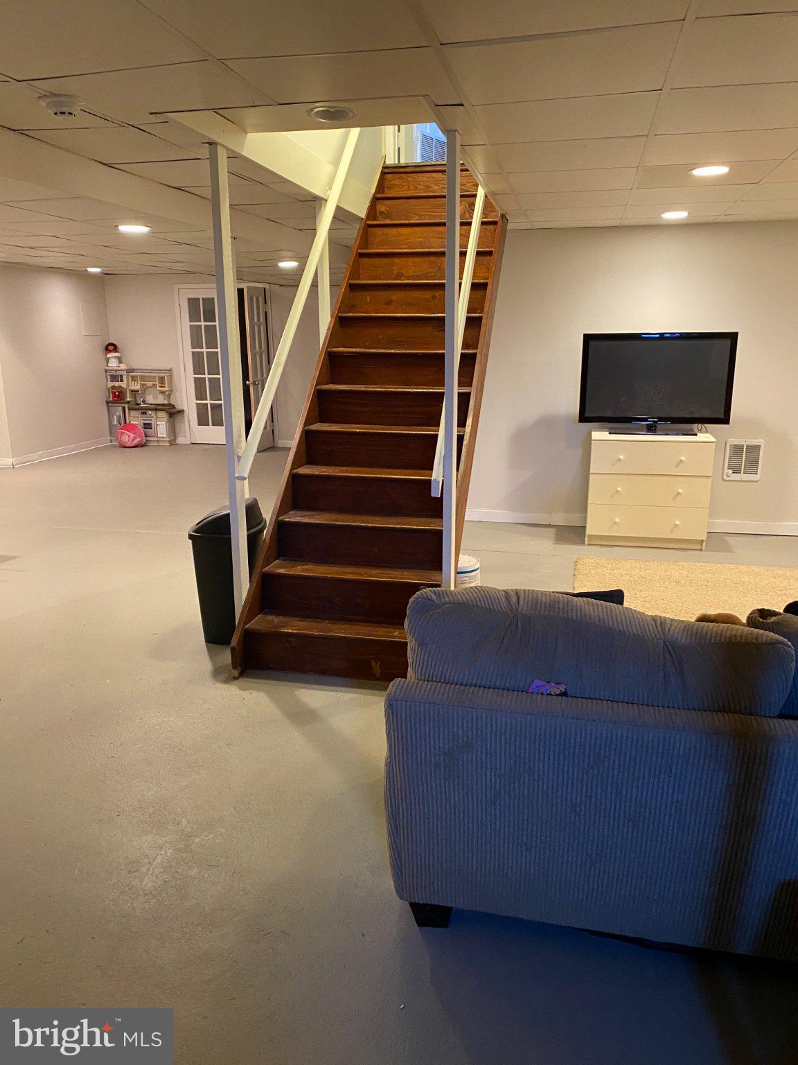 JUSTA FARMS - Residential