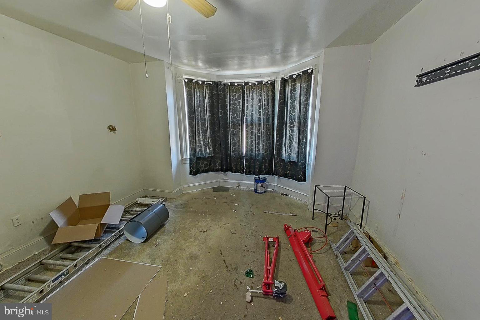 PARK CIRCLE - Residential