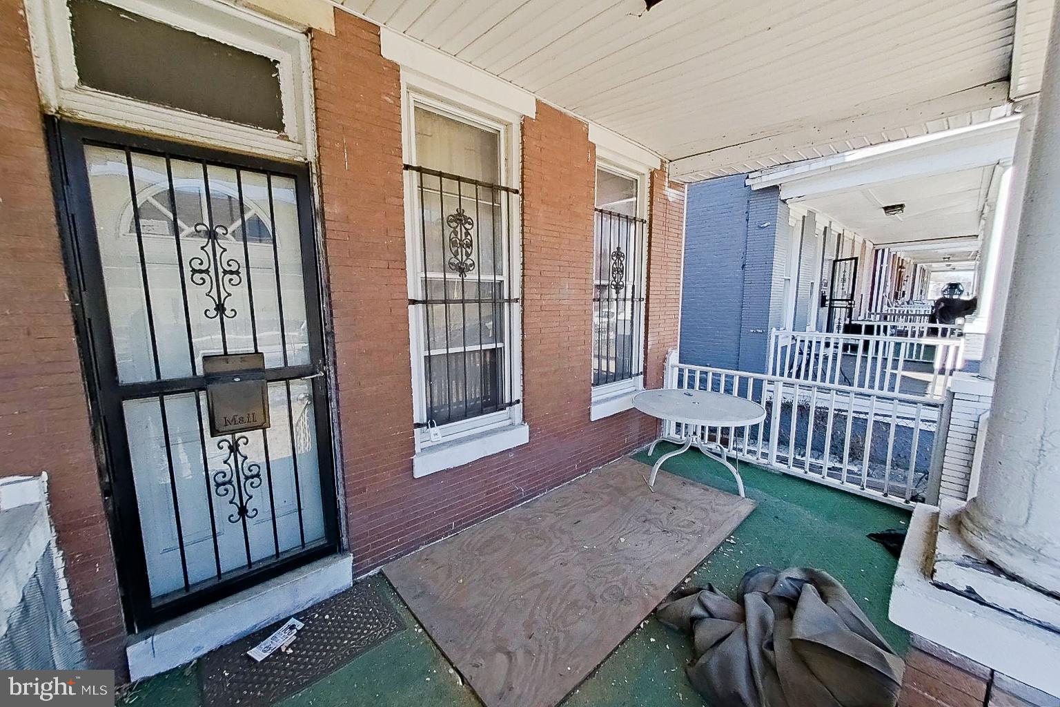 PARK CIRCLE - Residential