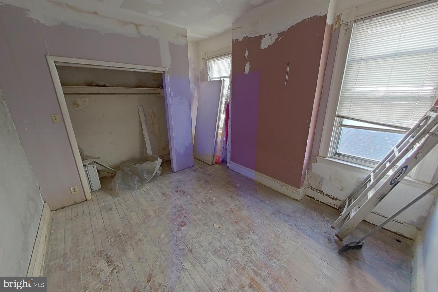 PARK CIRCLE - Residential