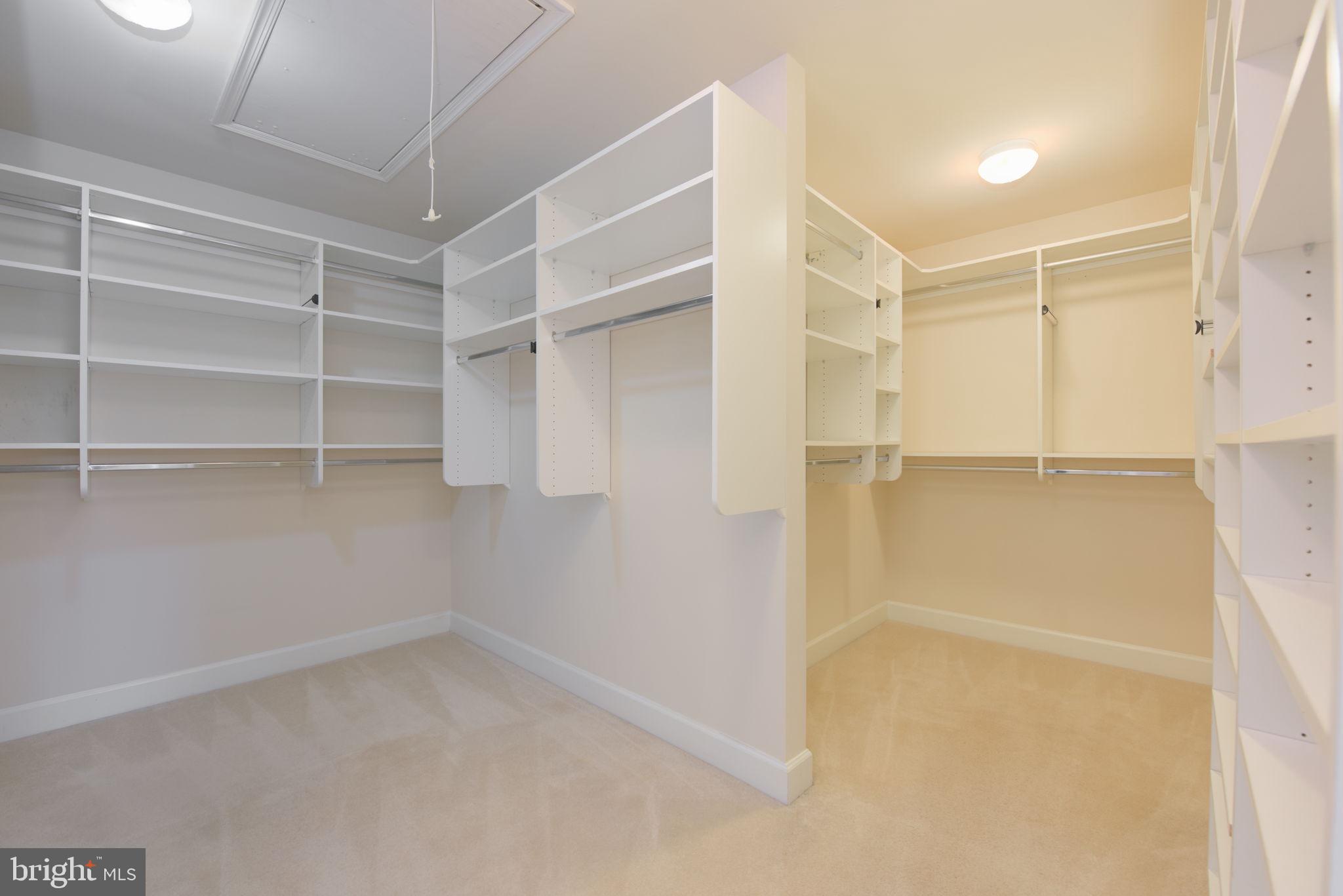 BELL MANOR ESTATES - Residential