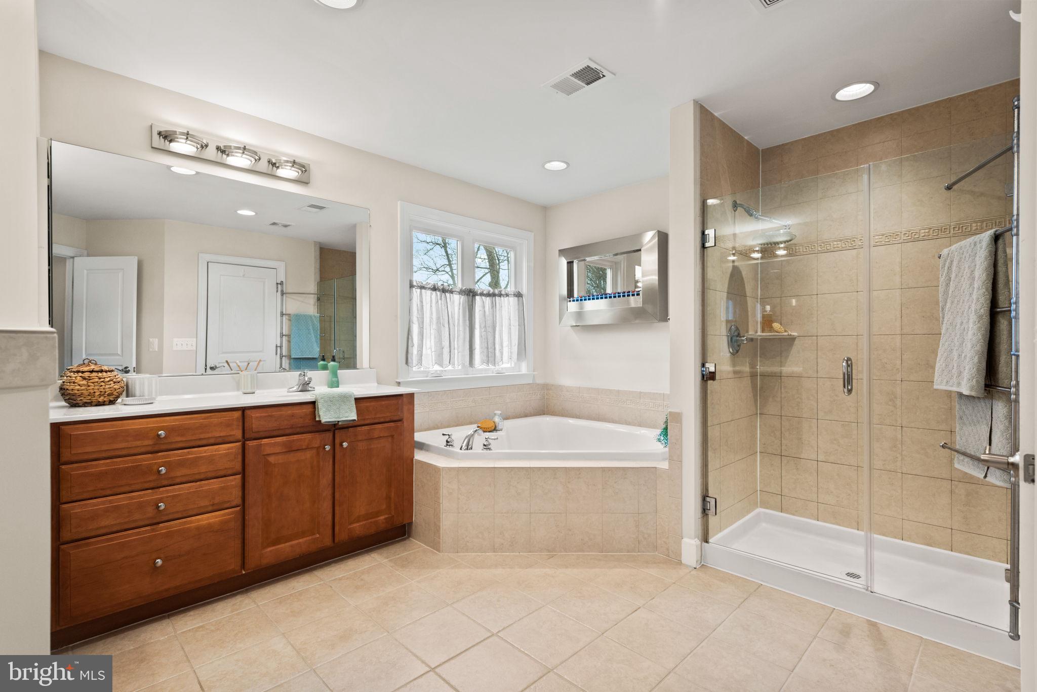 BELL MANOR ESTATES - Residential