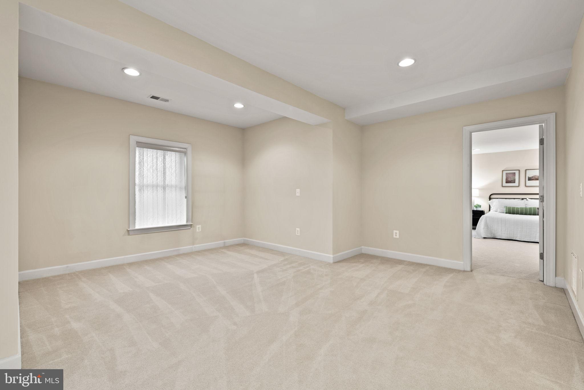 BELL MANOR ESTATES - Residential