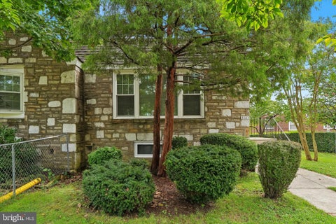 Townhouse For Sale - 3001 Welsh Road<br/> PHILADELPHIA, PA 19136
