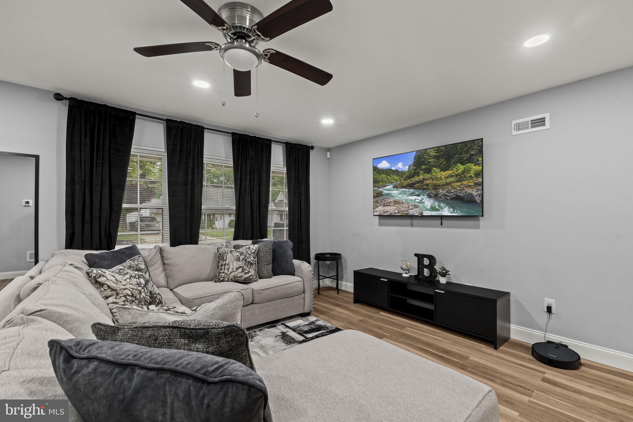 KENWOOD - Residential
