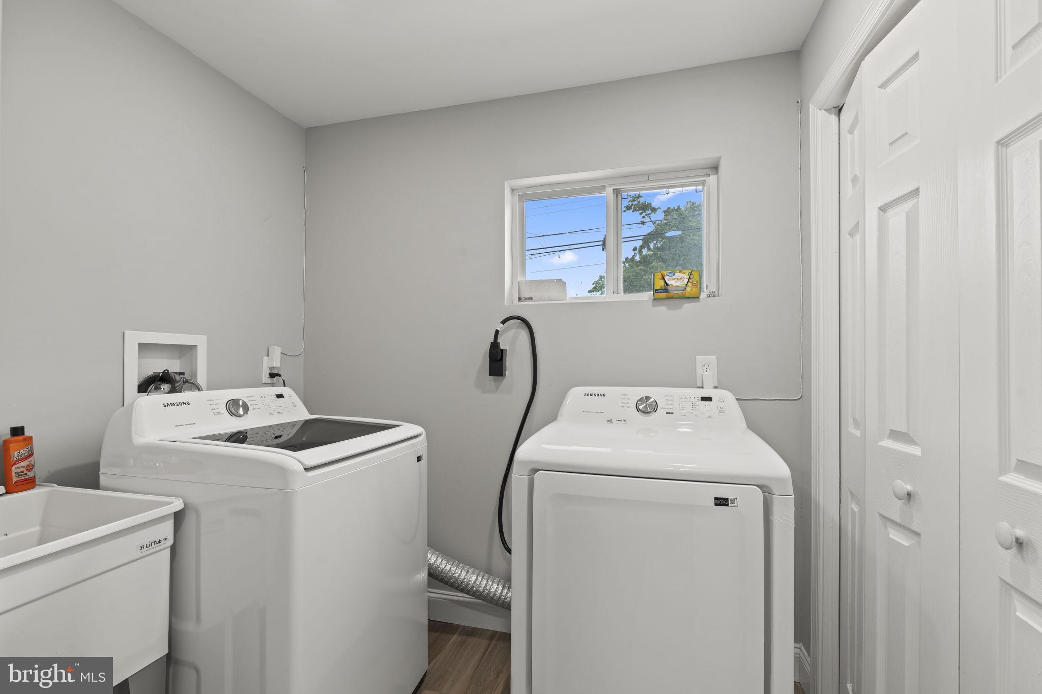 KENWOOD - Residential