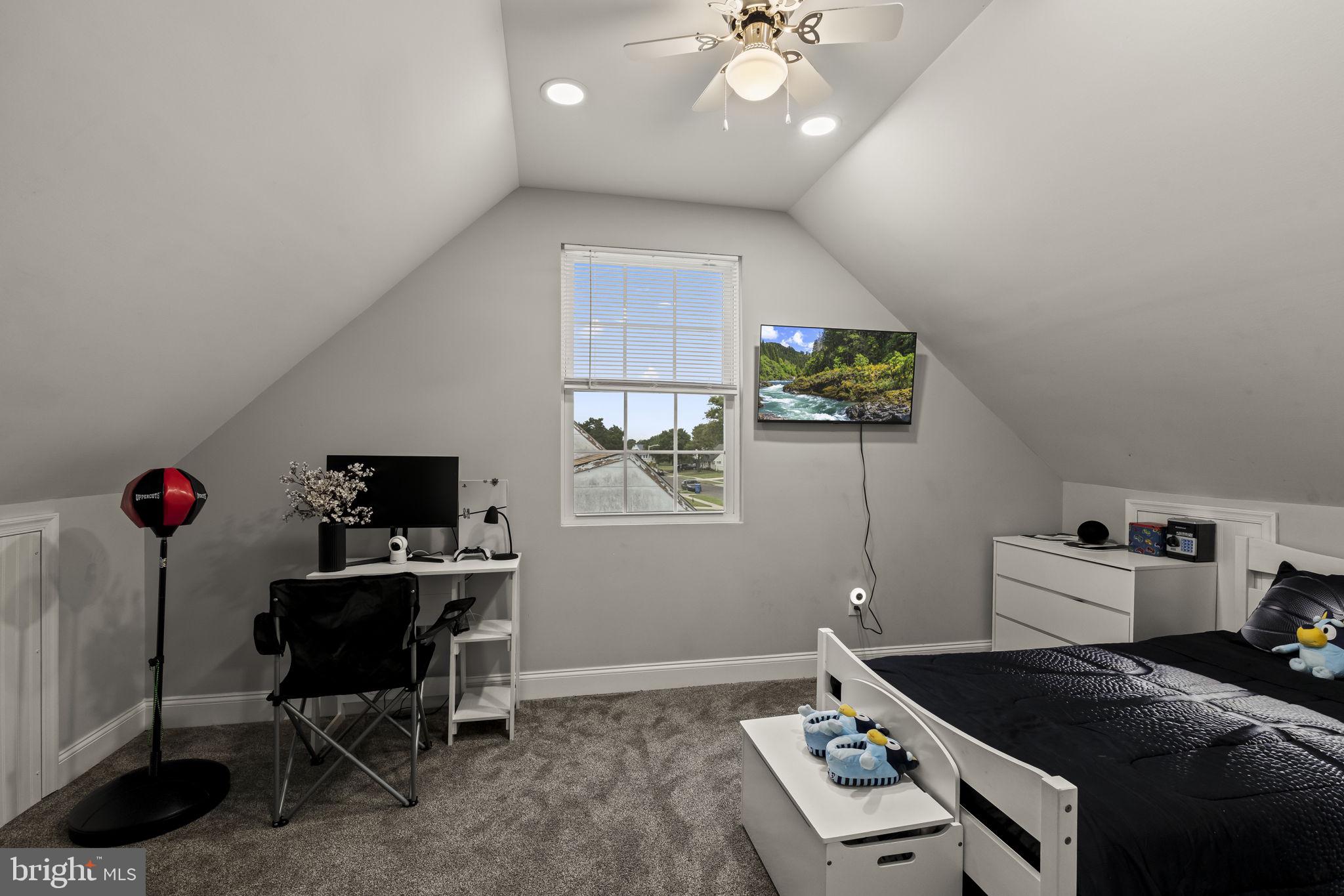 KENWOOD - Residential