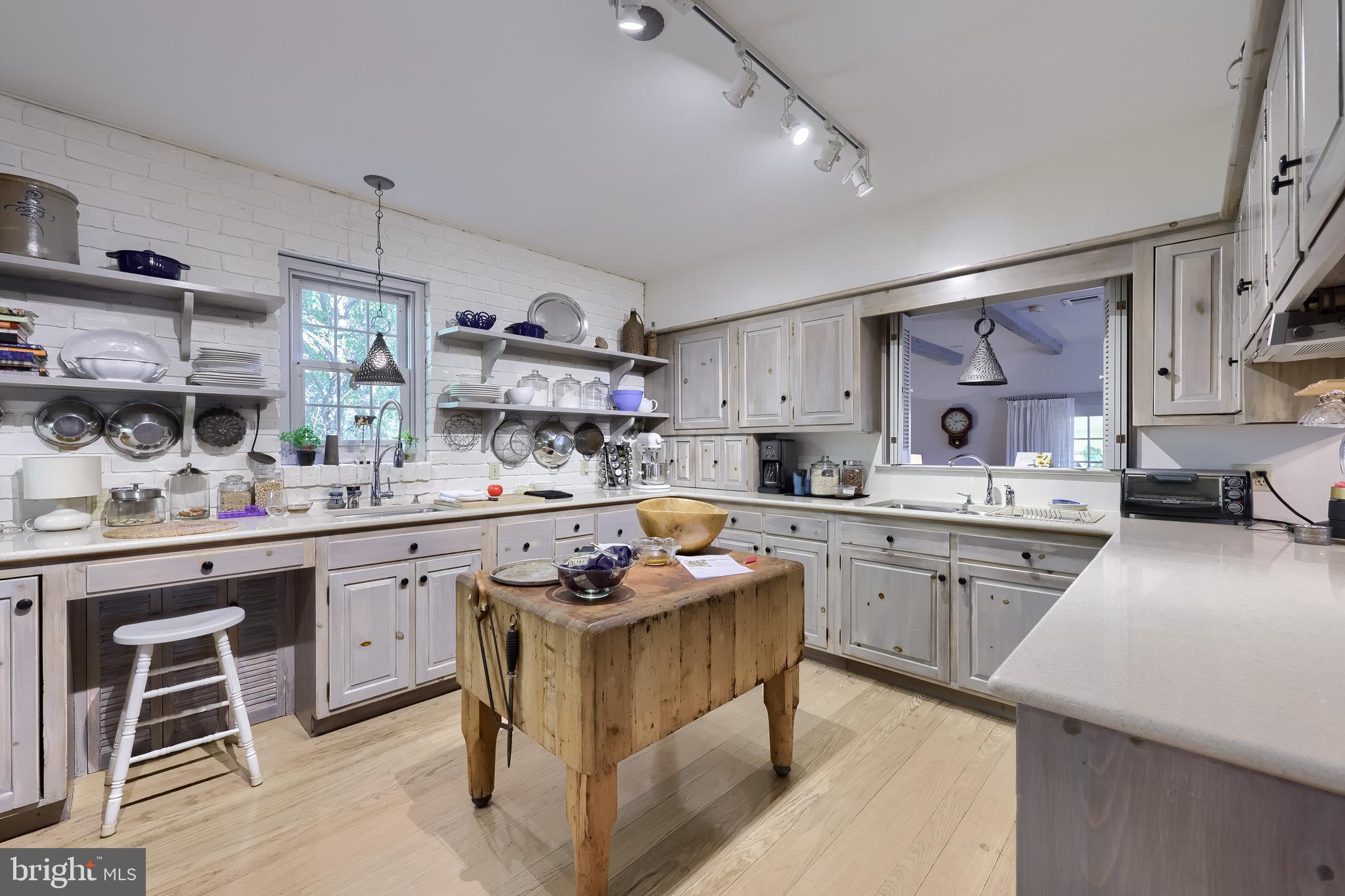 MANHEIM BOROUGH - Residential