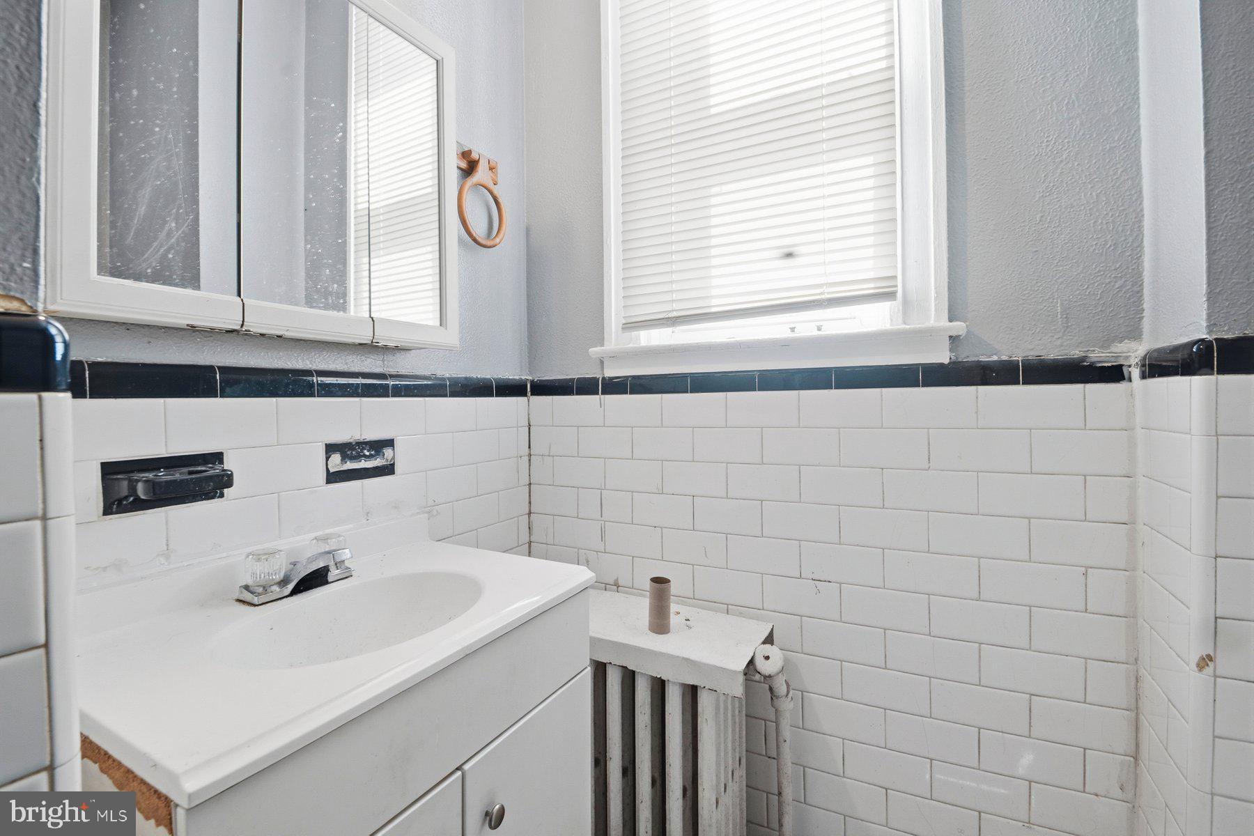 BIDDLE STREET - Residential