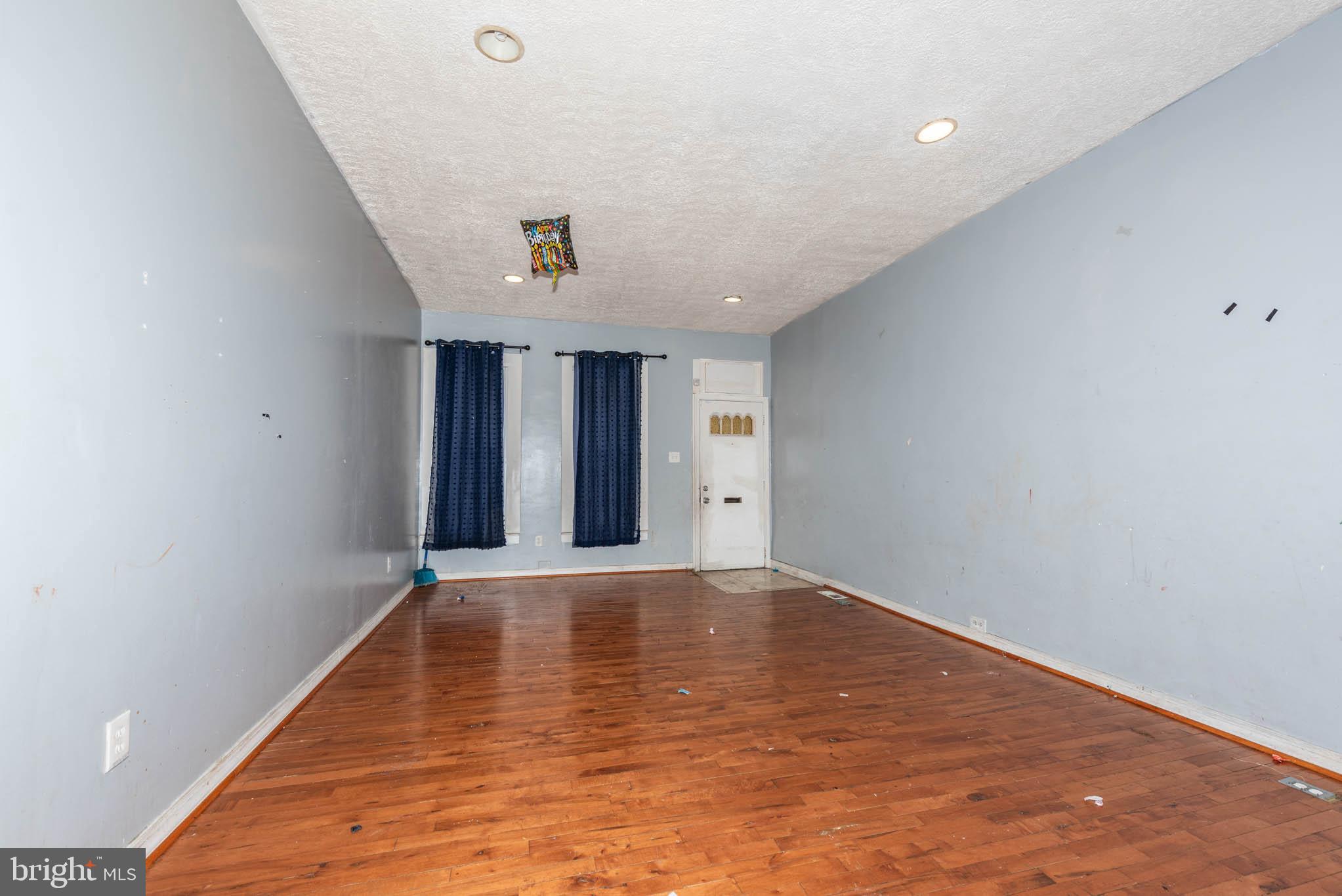 ARLINGTON - Residential