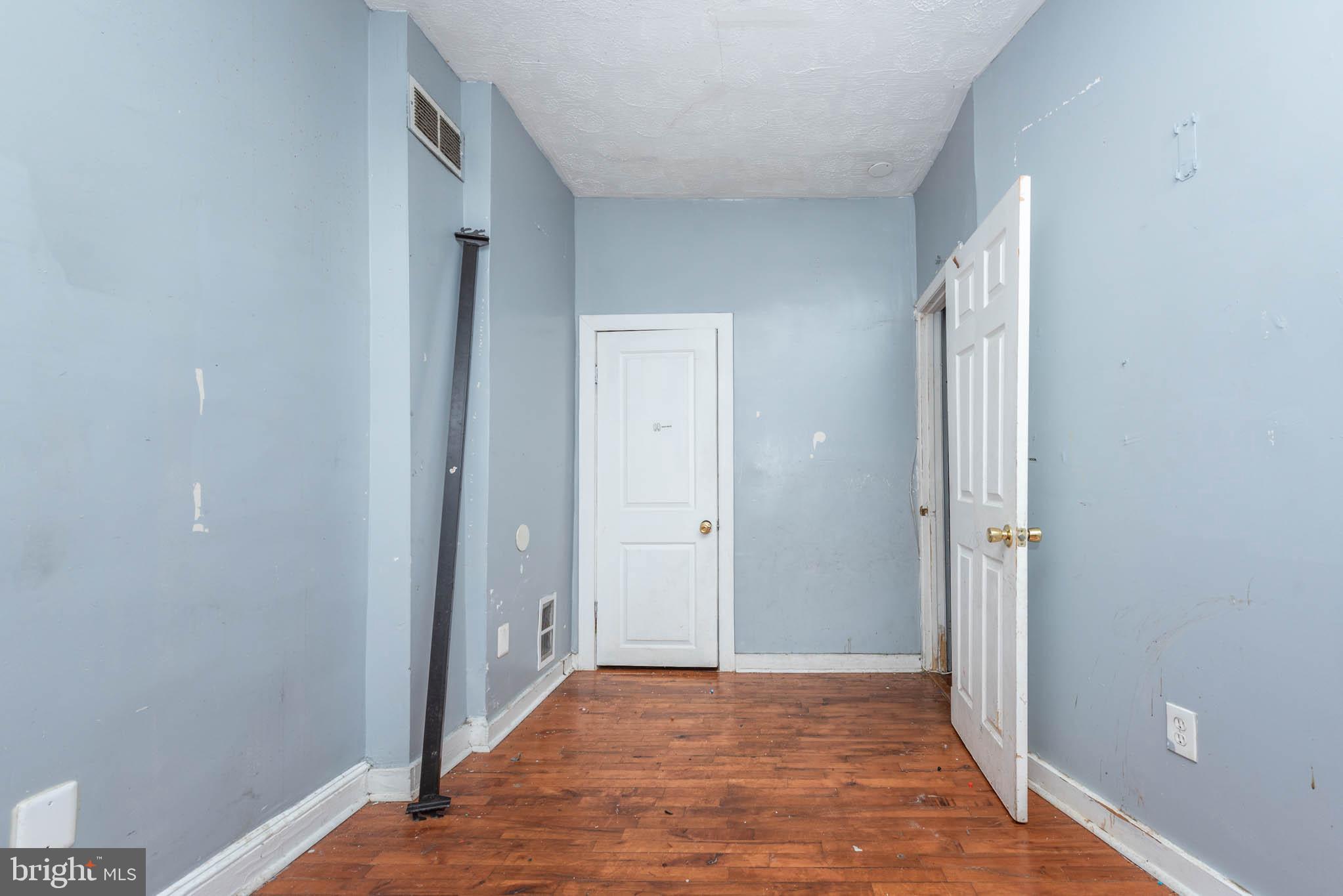 ARLINGTON - Residential