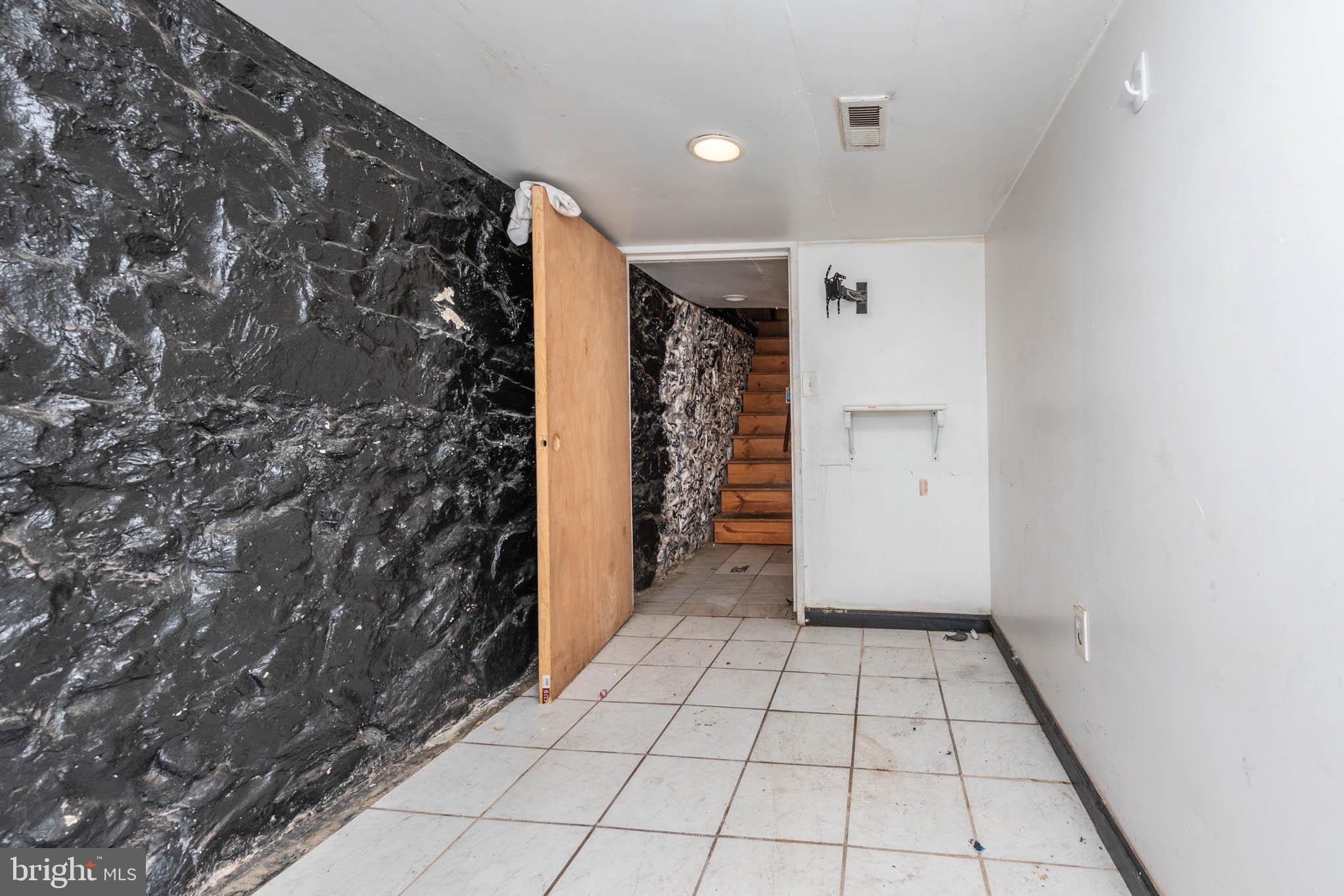 ARLINGTON - Residential