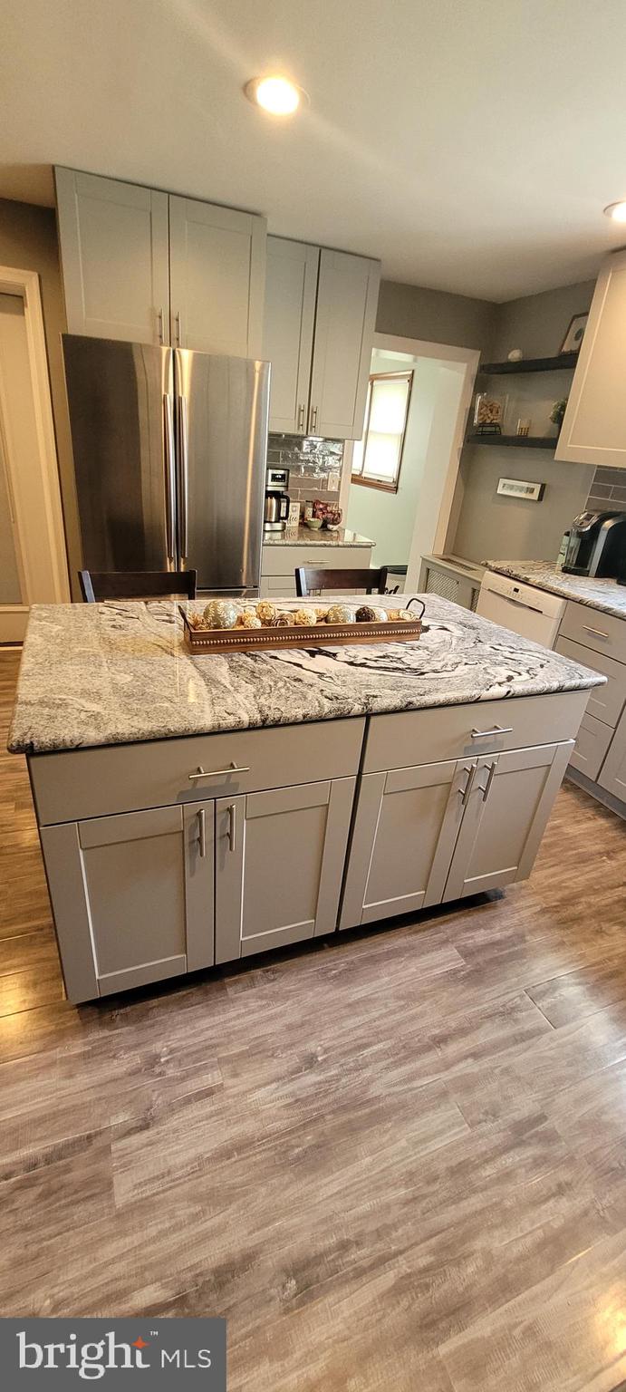 JEFFERSONVILLE - Residential