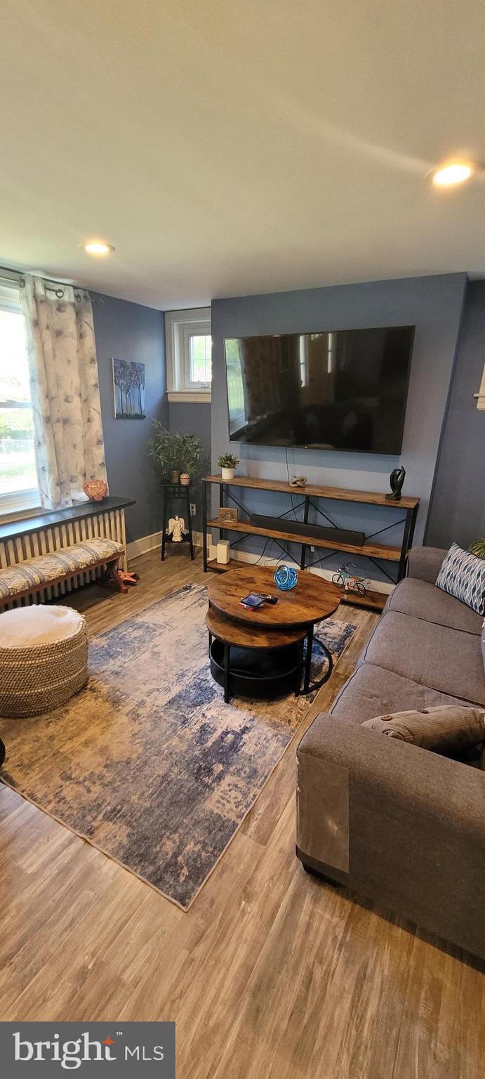 JEFFERSONVILLE - Residential