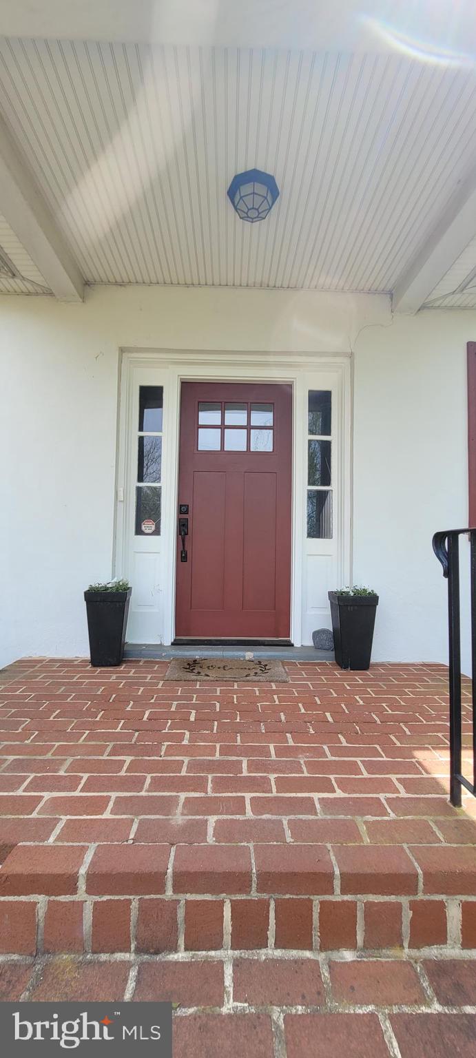 JEFFERSONVILLE - Residential