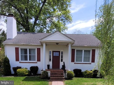Photo of 206 Burnside Ave, JEFFERSONVILLE, PA 19403 (MLS # PAMC2177128)