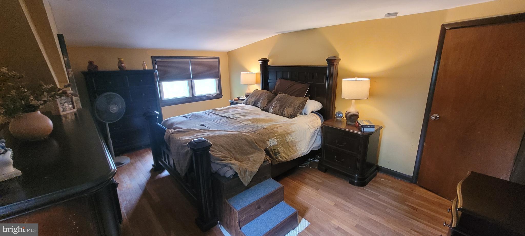 JEFFERSONVILLE - Residential